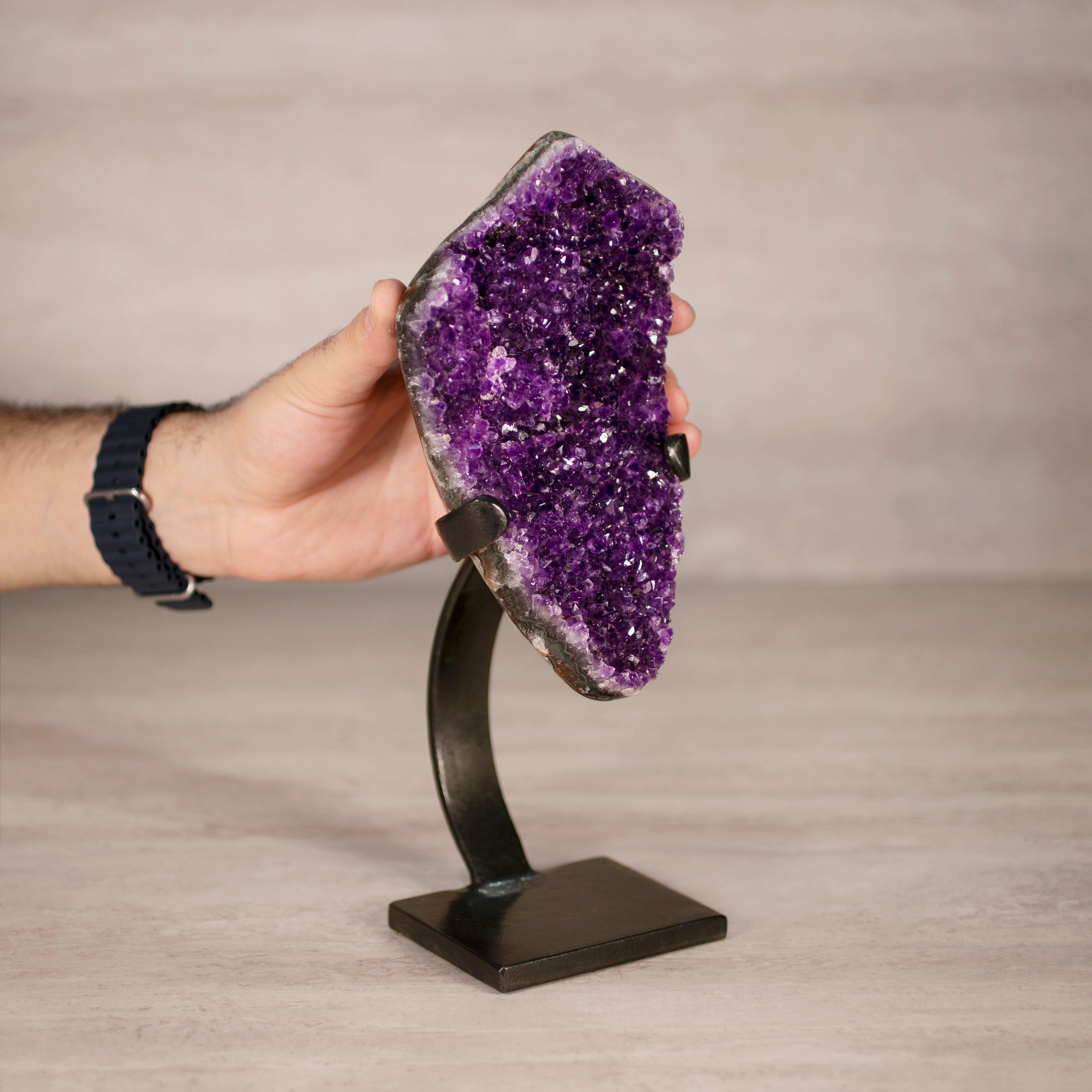 Kalifano Amethyst Amethyst Geode on Custom Stand from Uruguay - 11 in / 5 lbs UAG2200.020