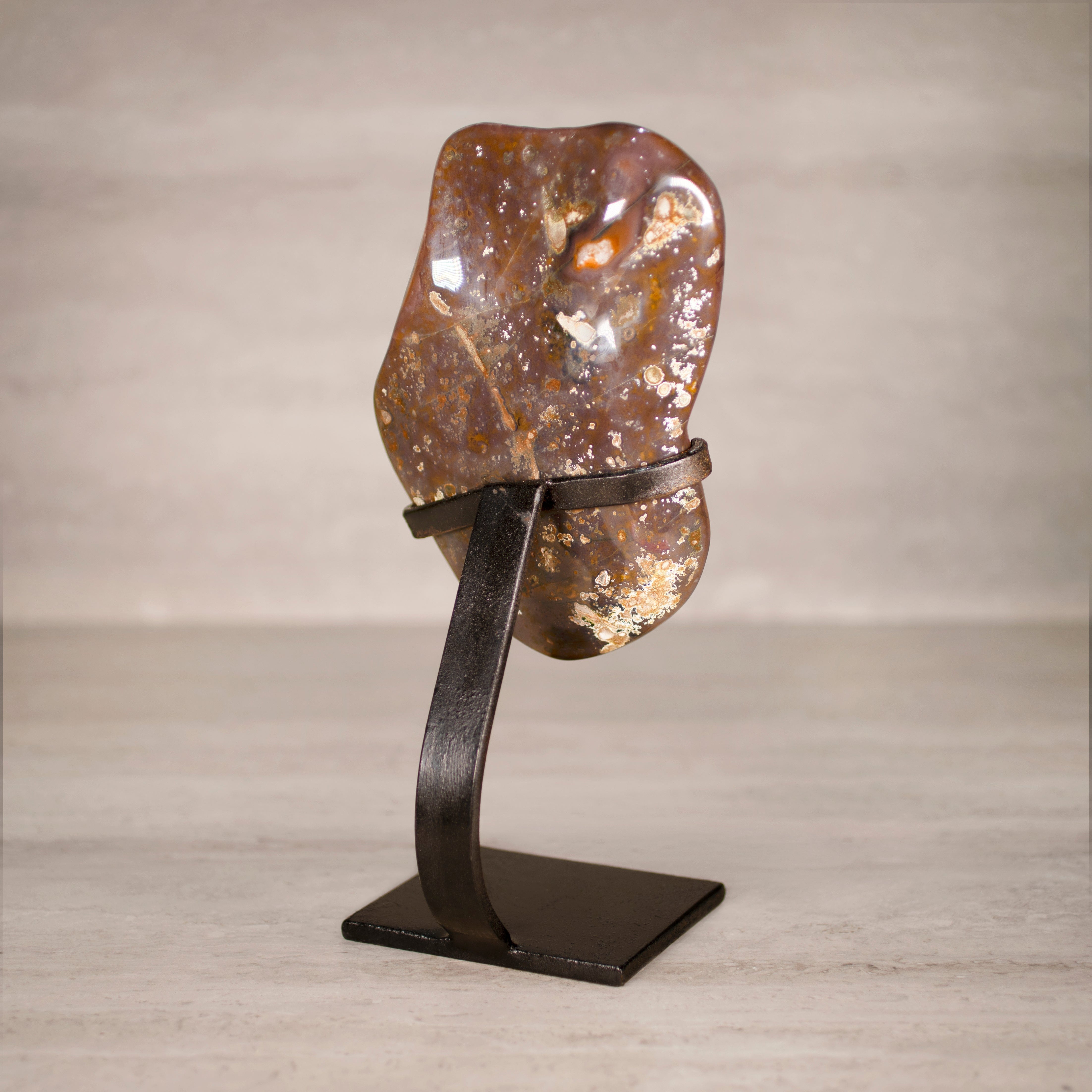 Kalifano Amethyst Amethyst Geode on Custom Stand from Uruguay - 12.5 in / 5.5 lbs UAG2600.012