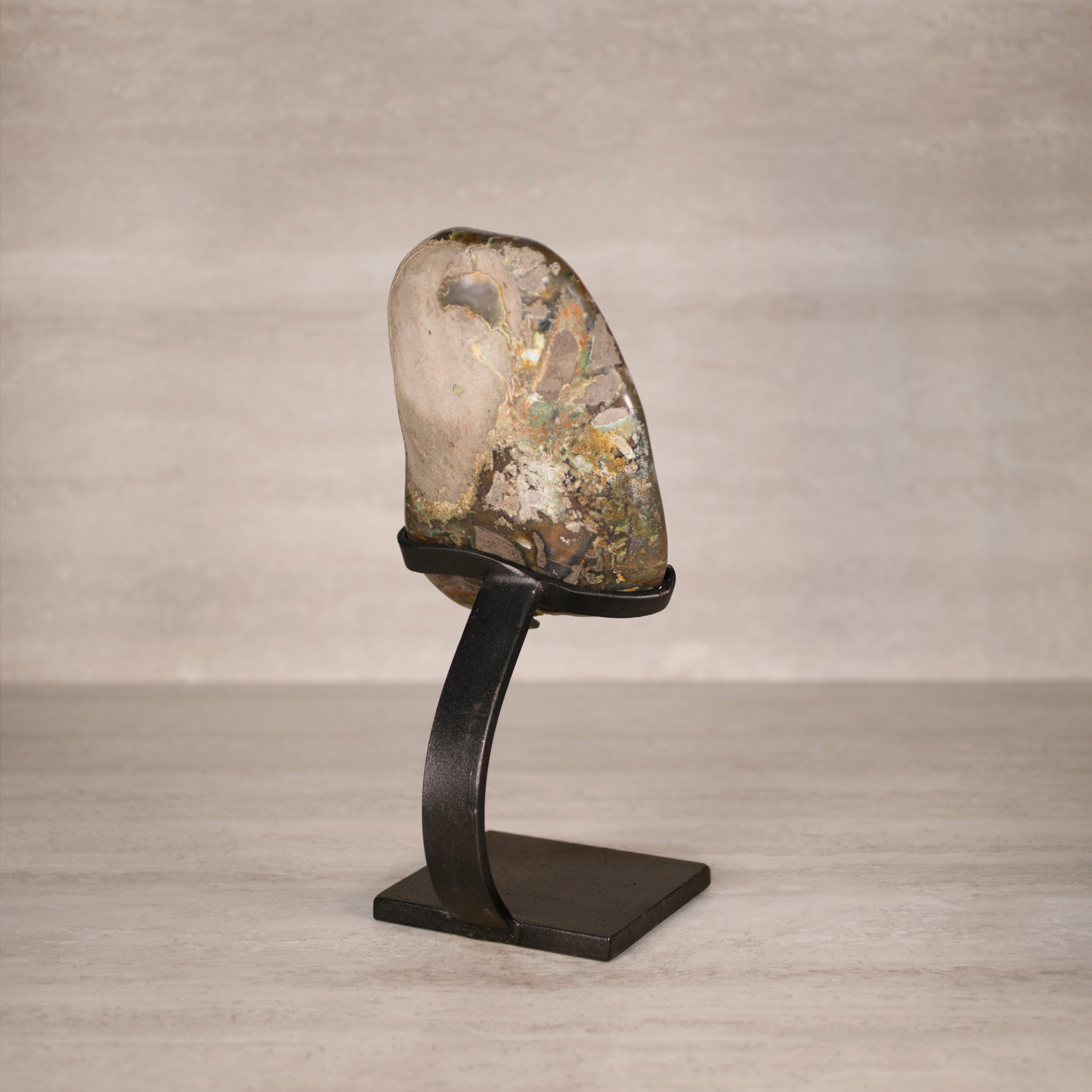 Kalifano Amethyst Amethyst Geode on Custom Stand from Uruguay - 13.5 in / 9 lbs UAG4100.006