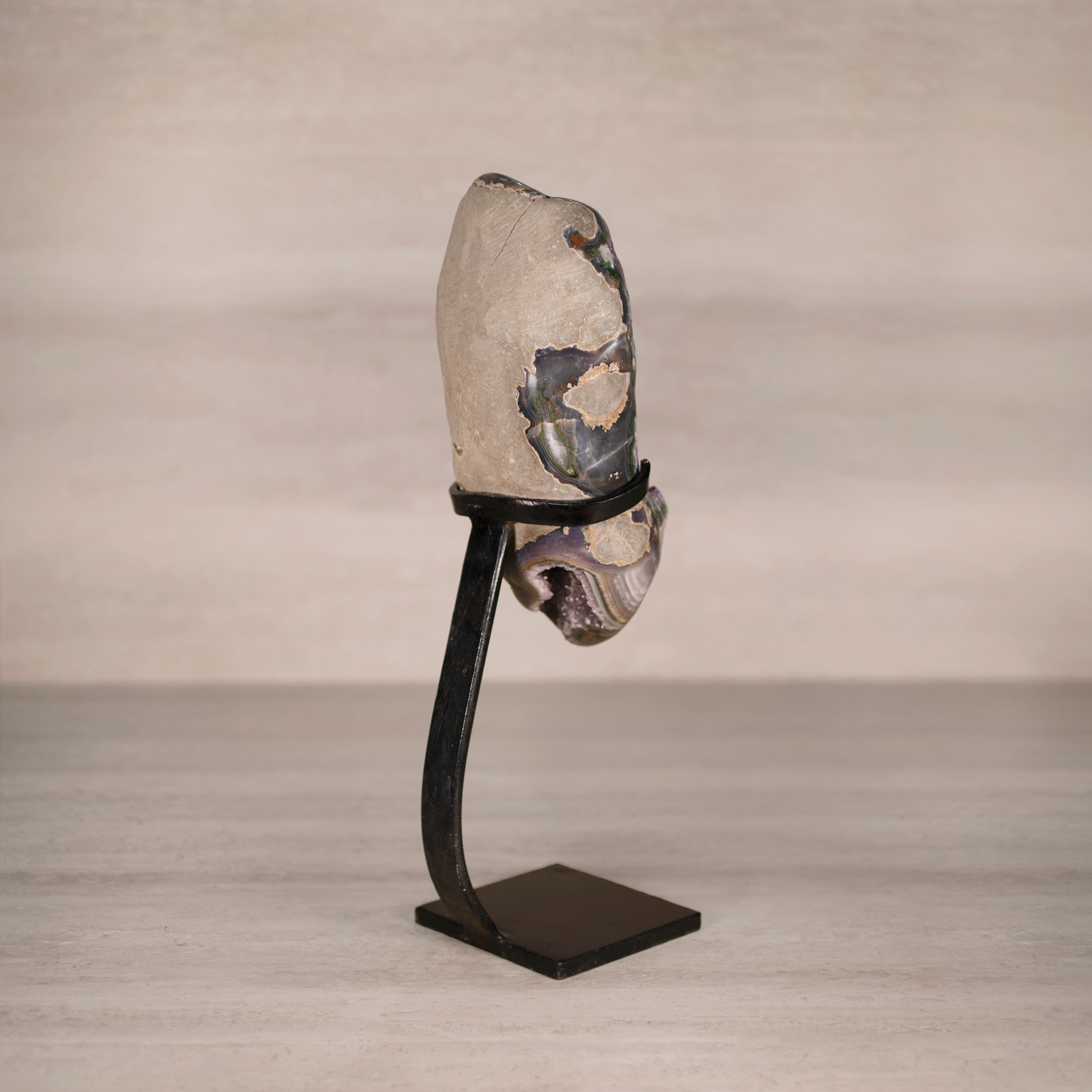 Kalifano Amethyst Amethyst Geode on Custom Stand from Uruguay - 14.5 in / 9 lbs UAG4100.007