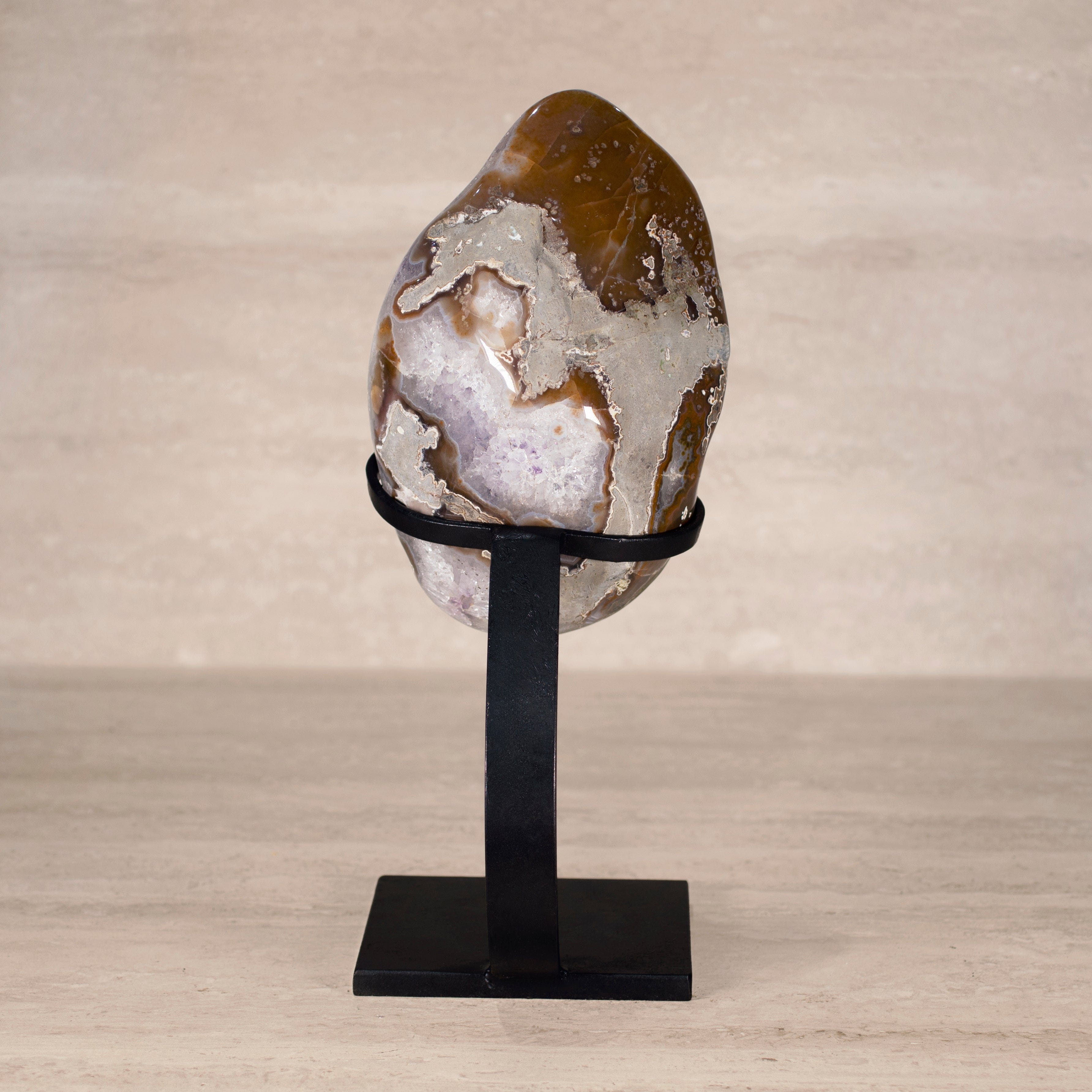 Kalifano Amethyst Amethyst Geode on Custom Stand from Uruguay - 16 in / 15 lbs UAG3600.014