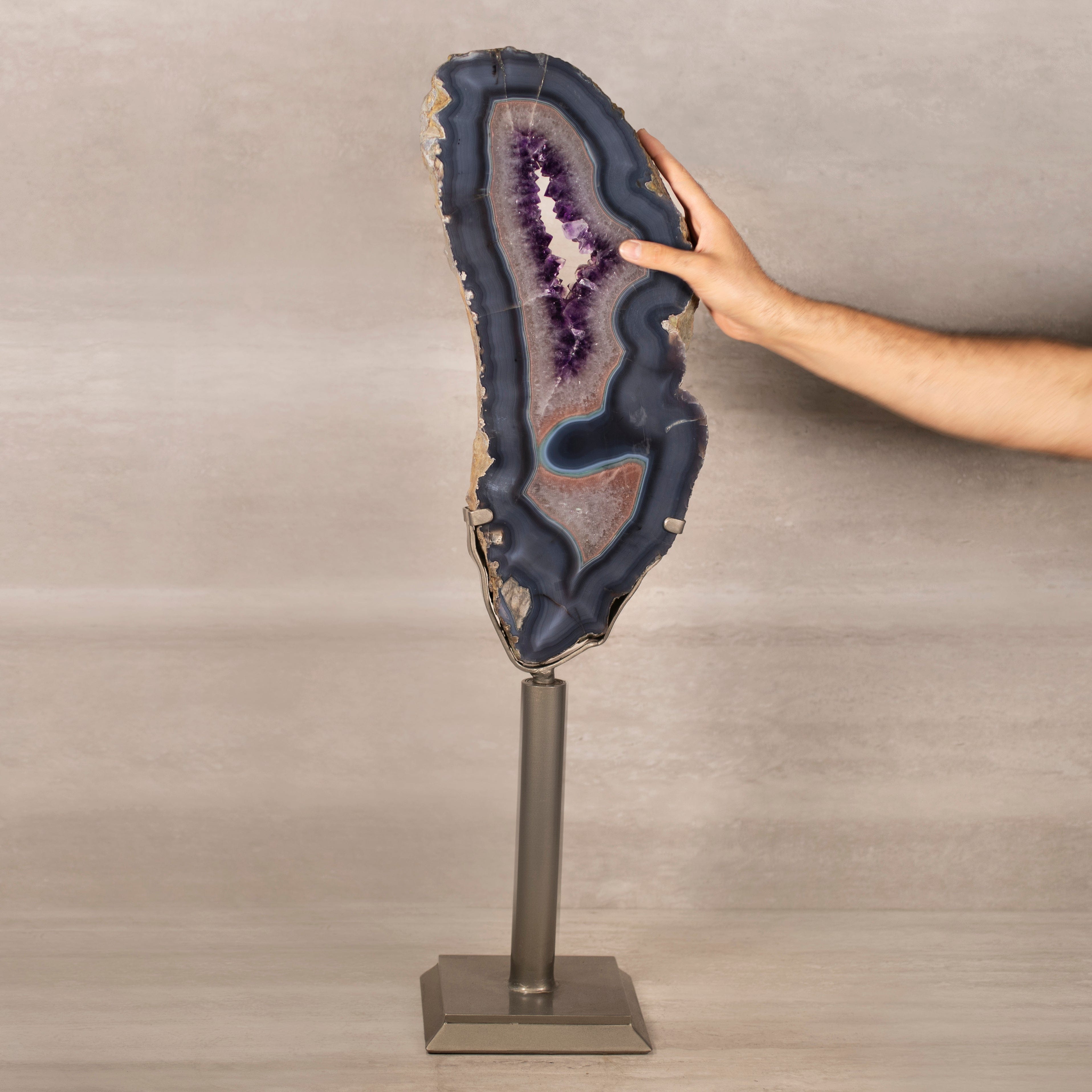 Kalifano Amethyst Amethyst Geode on Custom Stand from Uruguay - 32 in / 22 lbs UAG20000.010