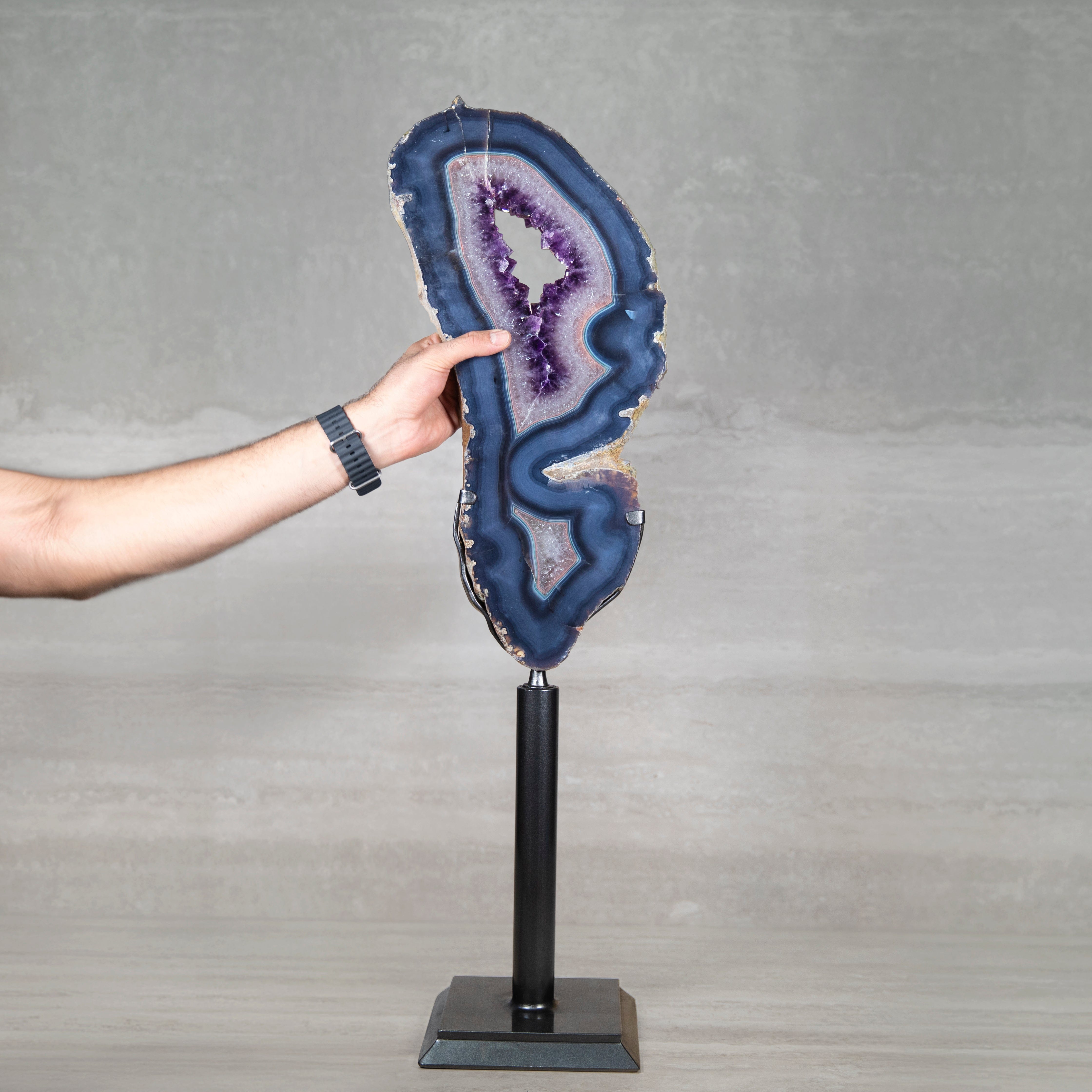 Kalifano Amethyst Amethyst Geode on Custom Stand from Uruguay - 33 in / 21 lbs UAG20000.008