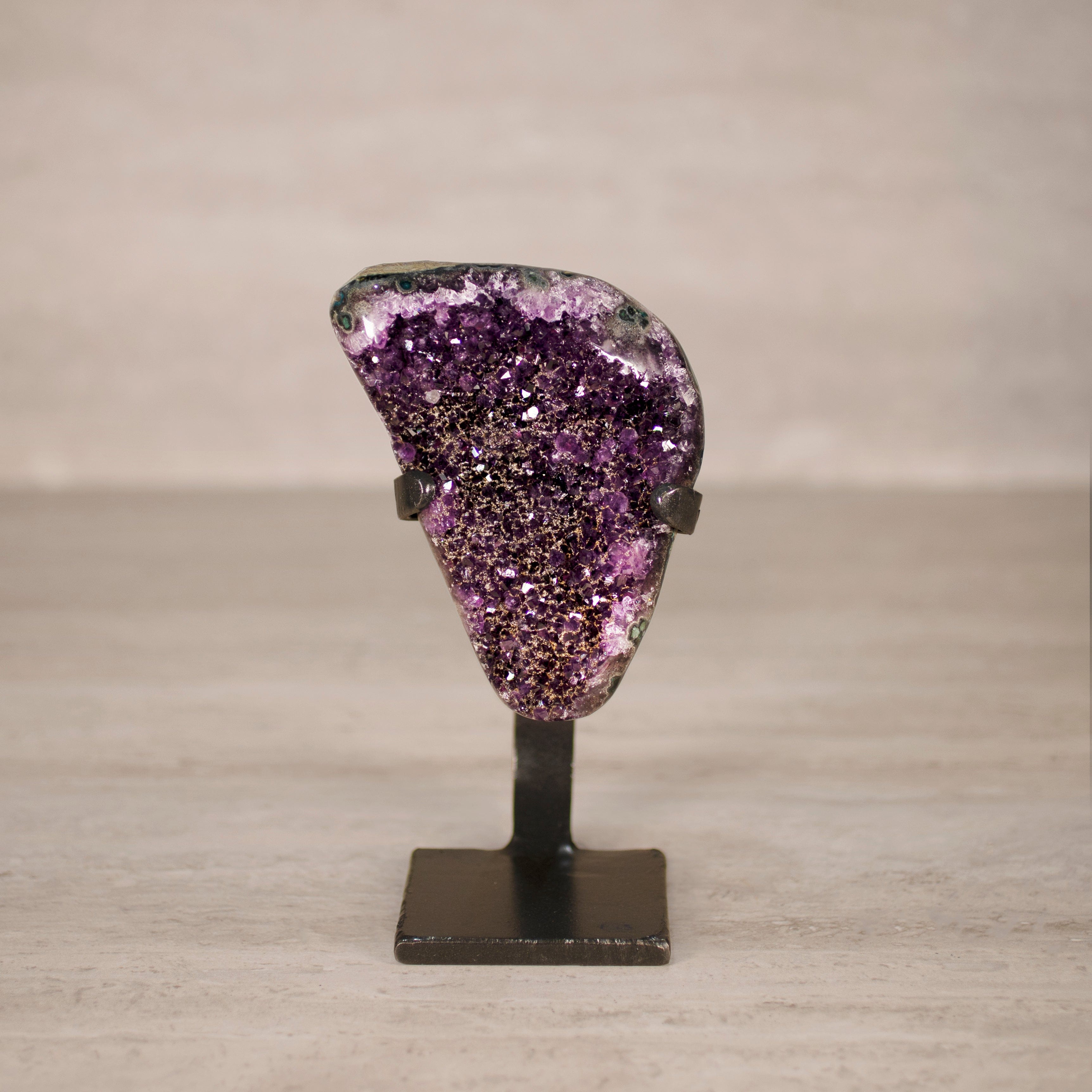 Kalifano Amethyst Amethyst Geode on Custom Stand from Uruguay - 7.5 in / 2.5 lbs UAG1200.051