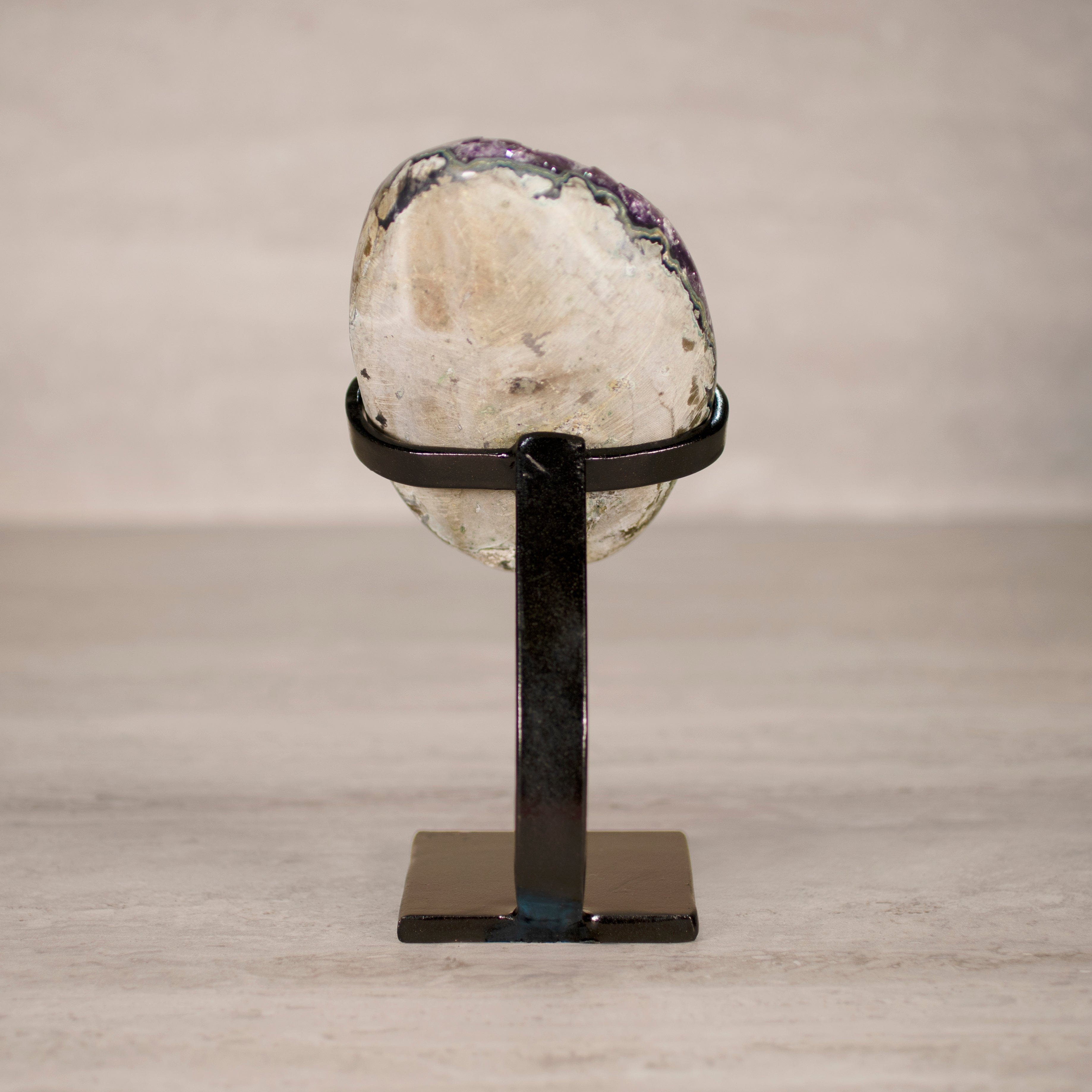 Kalifano Amethyst Amethyst Geode on Custom Stand from Uruguay - 8.5 in / 3.5 lbs UAG1600.030