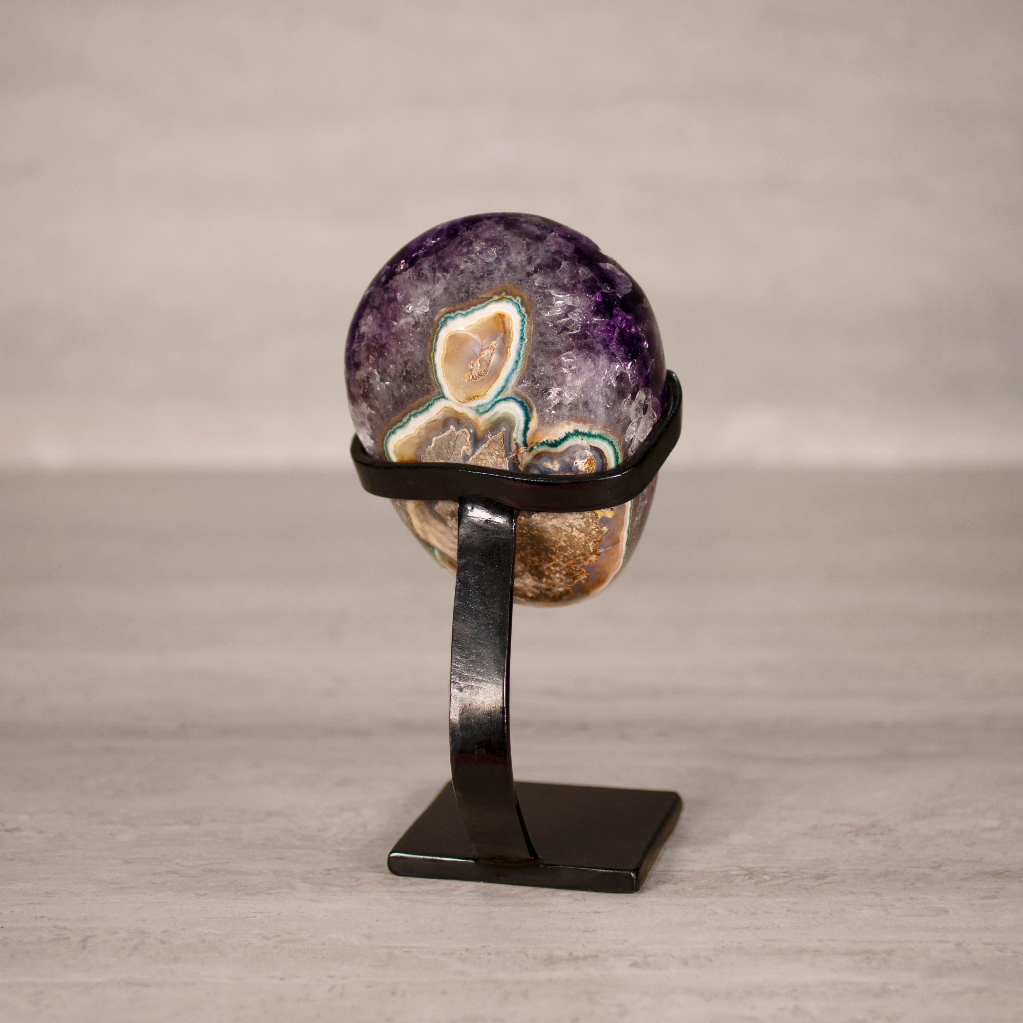 Kalifano Amethyst Amethyst Geode on Custom Stand from Uruguay - 8.5 in / 3.5 lbs UAG1700.022