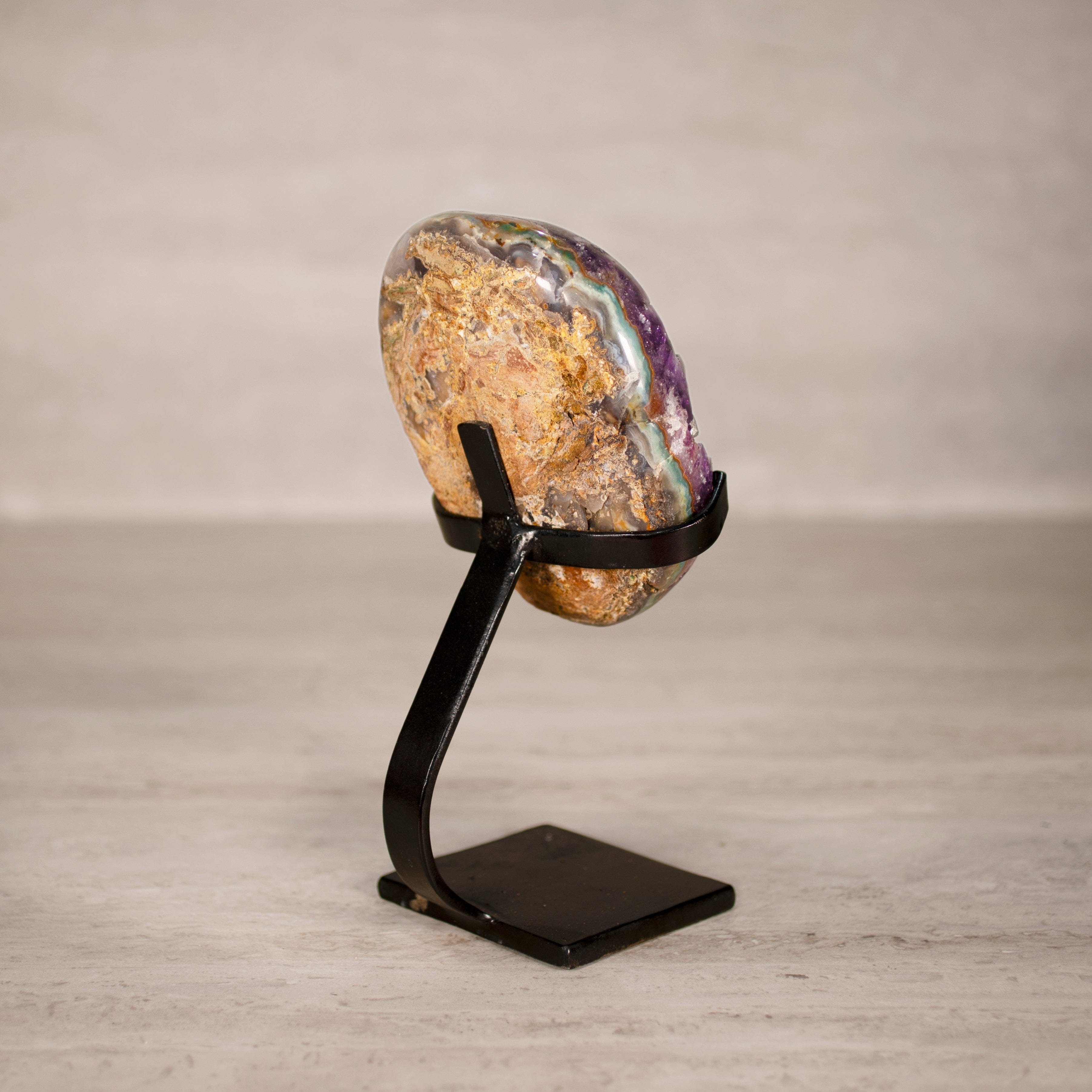 Kalifano Amethyst Amethyst Geode on Custom Stand from Uruguay - 8.5 in / 3.5 lbs UAG1700.028