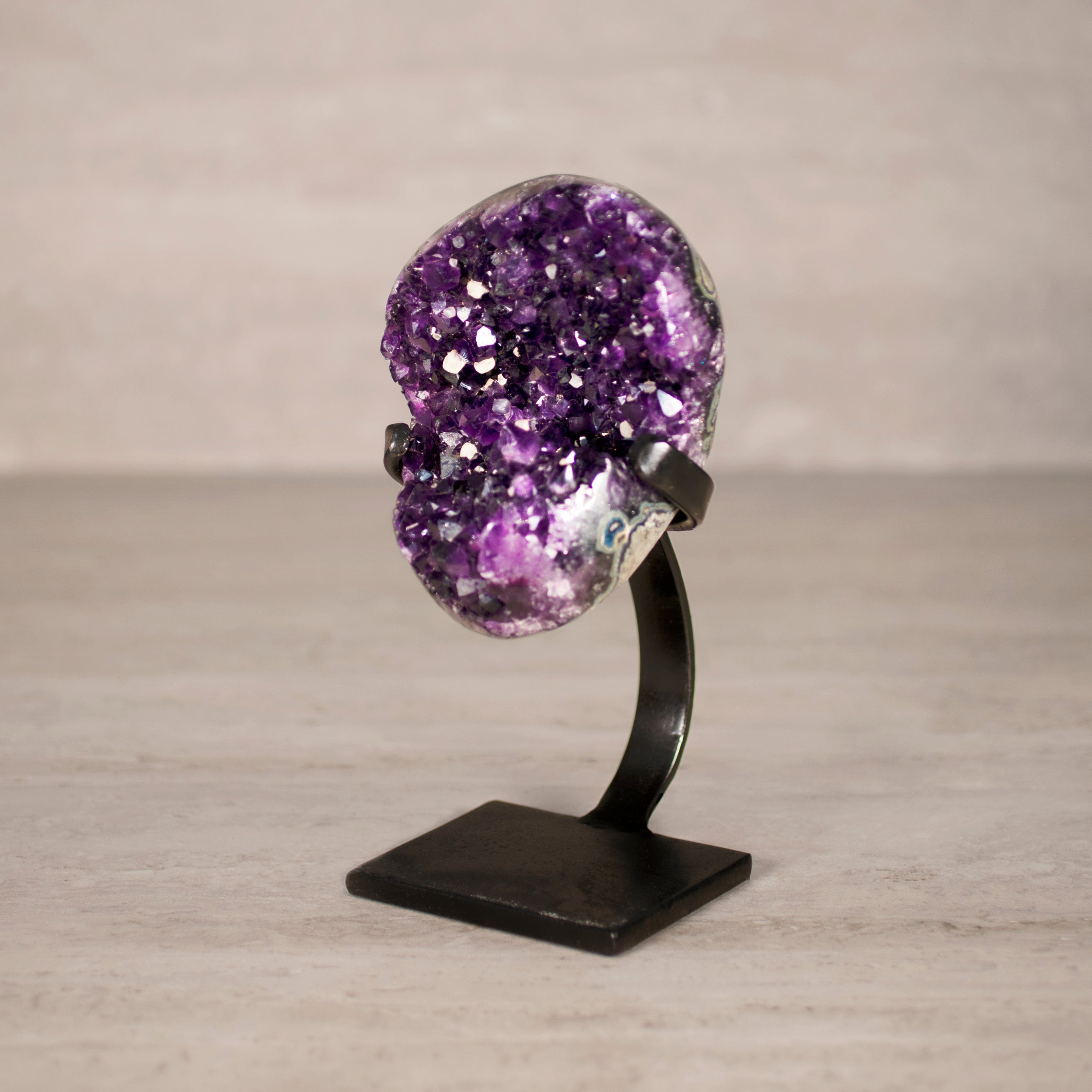 Kalifano Amethyst Amethyst Geode on Custom Stand from Uruguay - 8 in / 3.5 lbs UAG1600.026