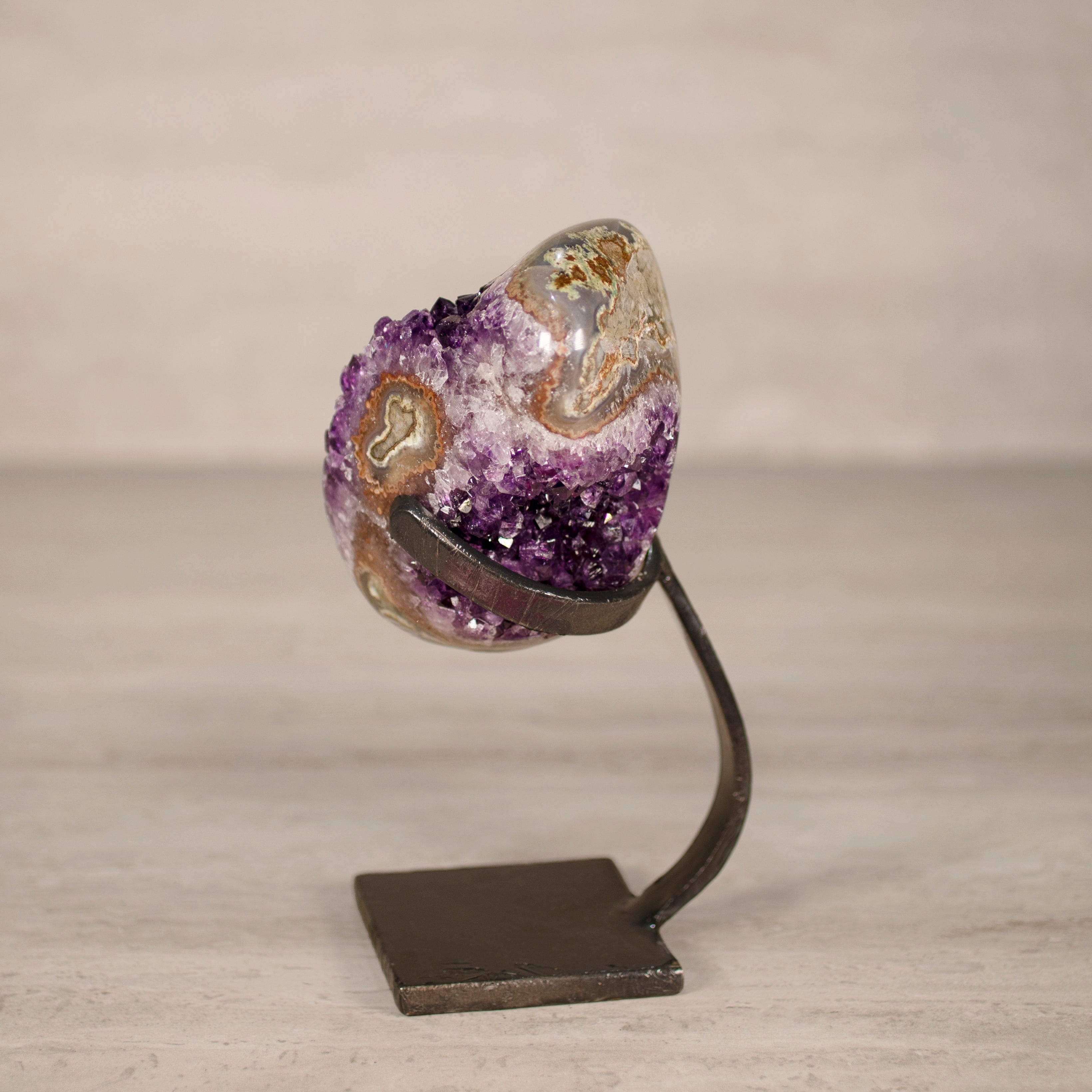 Kalifano Amethyst Amethyst Geode on Custom Stand from Uruguay - 8 in / 4 lbs UAG1900.013