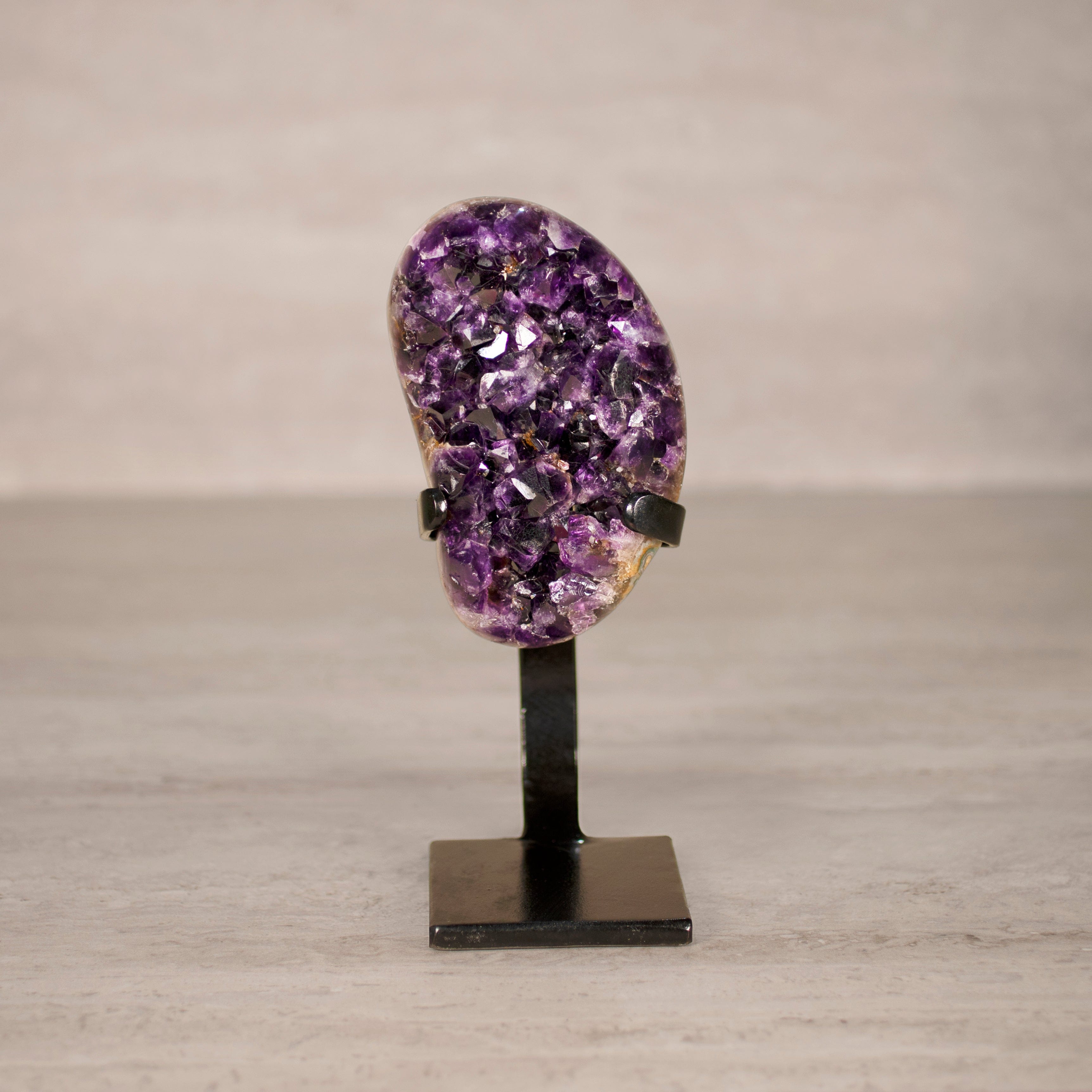Kalifano Amethyst Amethyst Geode on Custom Stand from Uruguay - 9.5 in / 2.5 lbs UAG1200.052