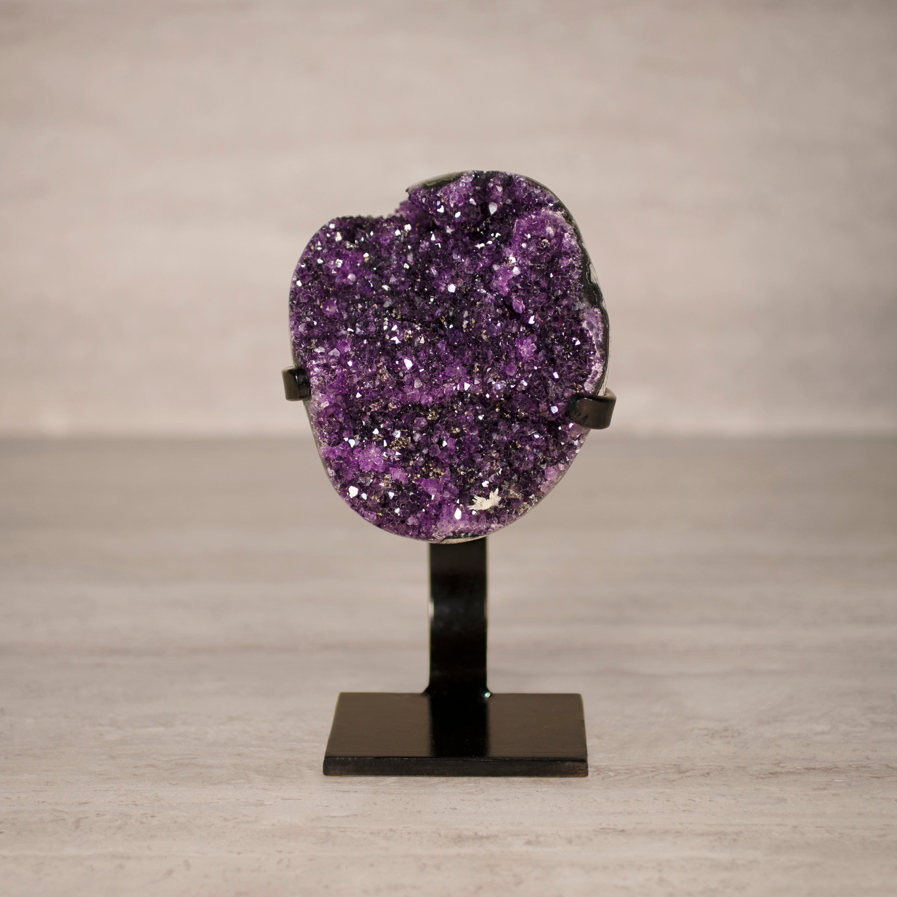 Kalifano Amethyst Amethyst Geode on Custom Stand from Uruguay - 9 in / 4.5 lbs UAG2100.021