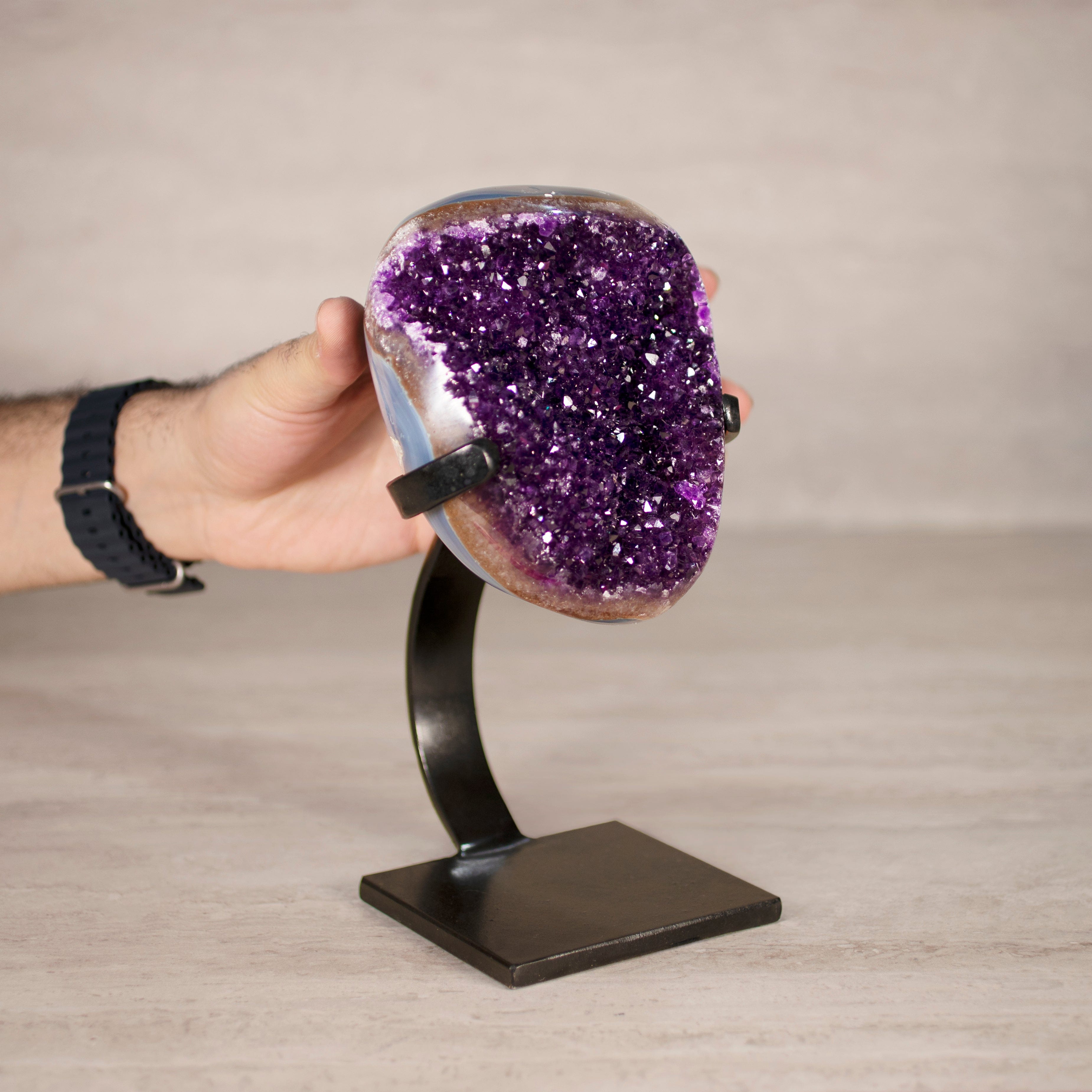 Kalifano Amethyst Amethyst Geode on Custom Stand from Uruguay - 9 in / 4.5 lbs UAG2200.021