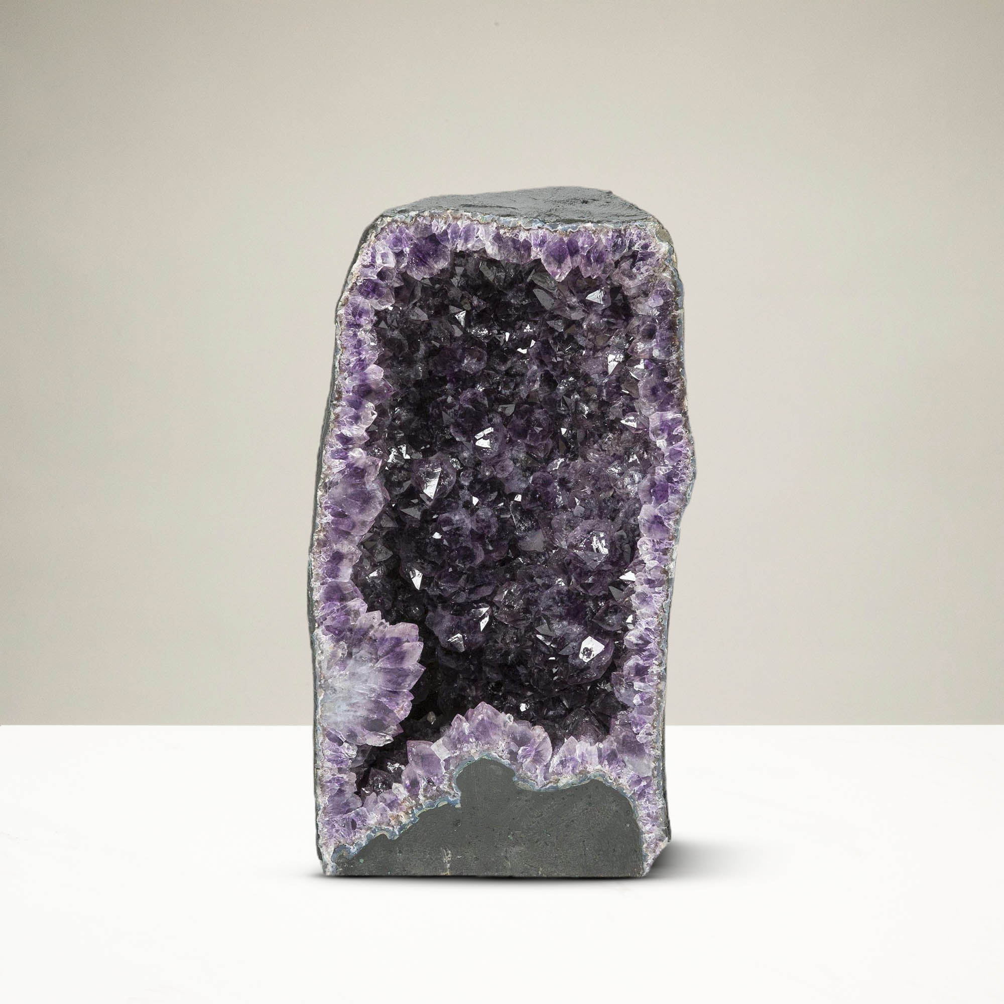 Kalifano Amethyst Natural Brazilian Amethyst Geode Cathedral - 20 in / 86 lbs BAG10000.003