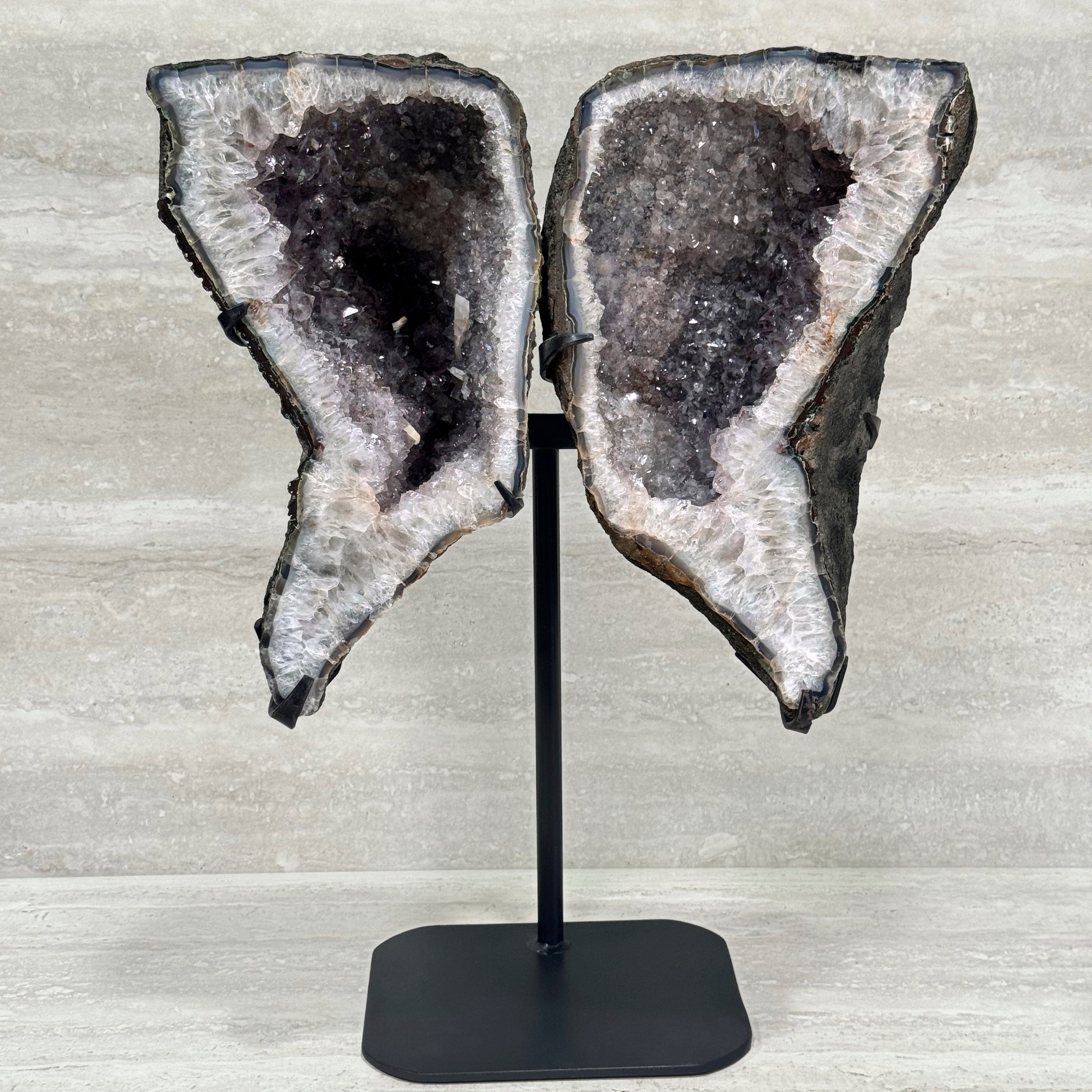 Kalifano Amethyst Natural Brazilian Amethyst Geode on Custom Stand - 25 in / 44 lbs BAG10400.001