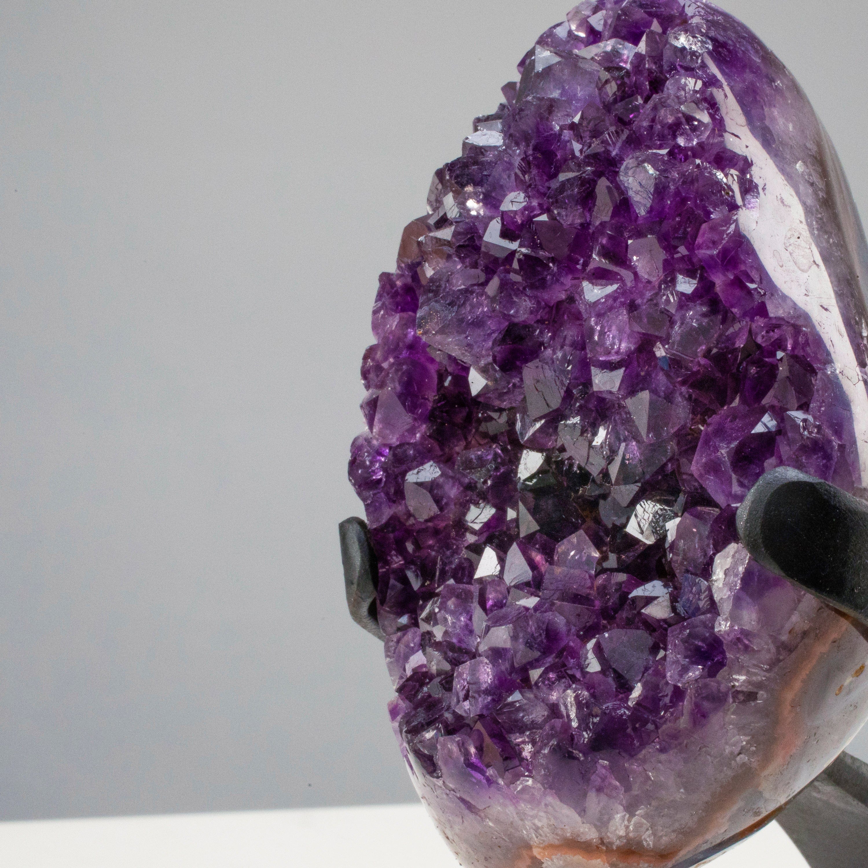 Kalifano Amethyst Small Uruguayan Amethyst Geode on Custom Stand - 8"/ 2.5 lbs - AAA Grade UAG800-A
