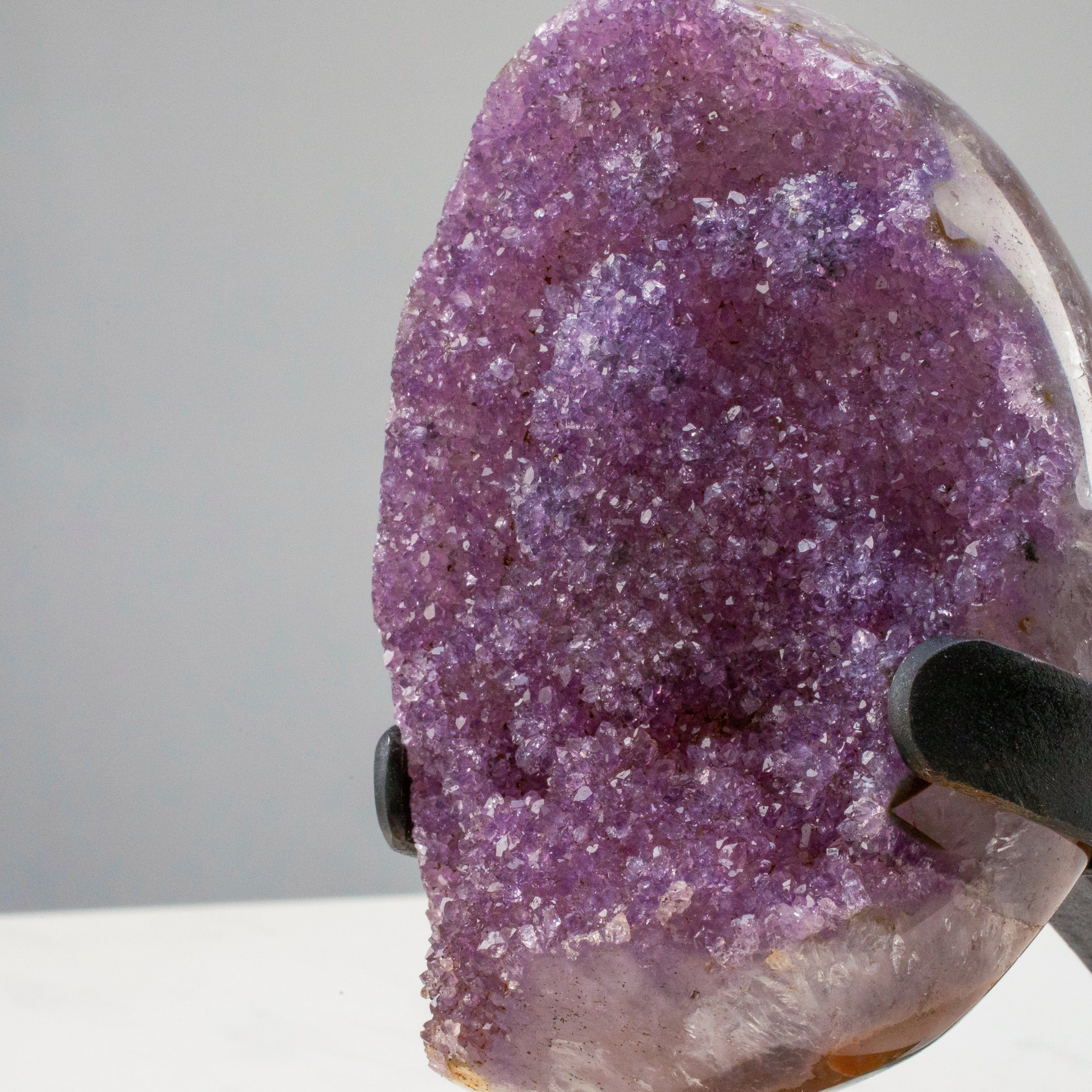 Kalifano Amethyst Small Uruguayan Amethyst Geode on Custom Stand - 8"/ 2.5 lbs - B Grade UAG500-C