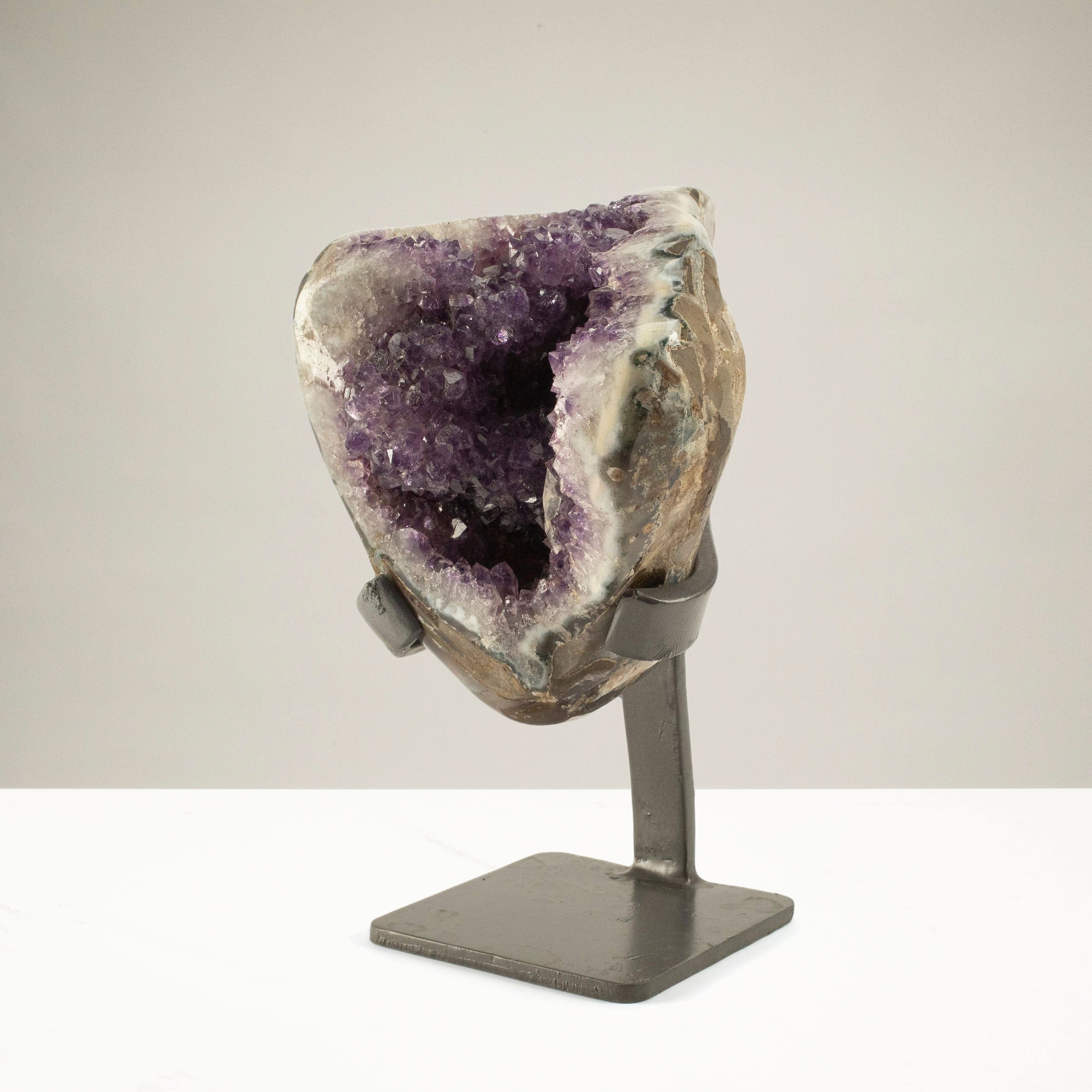 Kalifano Amethyst Uruguayan Amethyst Geode on Custom Stand - 11.7 lbs / 10 in. UAG5300.001