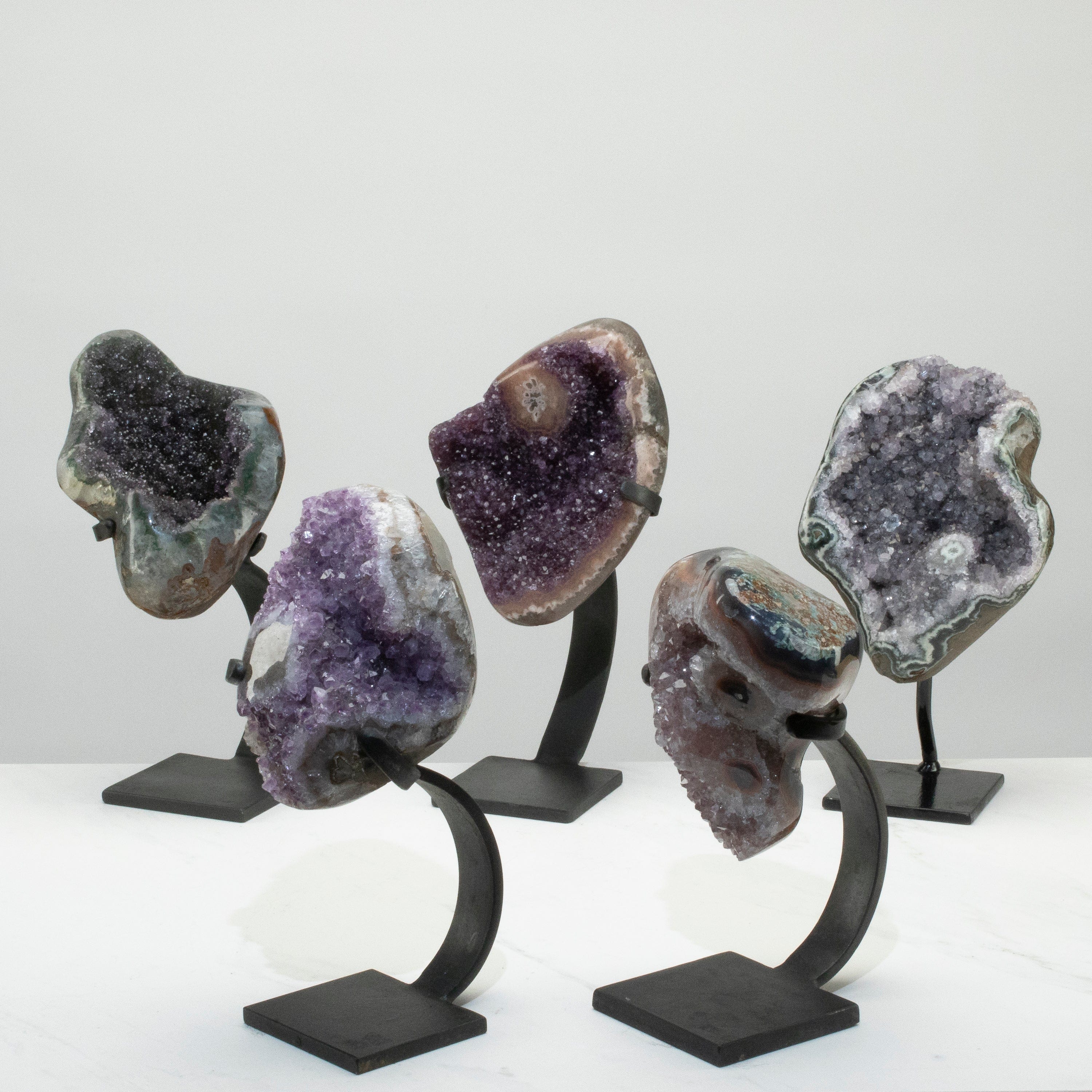 Kalifano Amethyst Uruguayan Amethyst Geode on Custom Stand - 11" / 8 lbs (Good Quality) UAG1400-C
