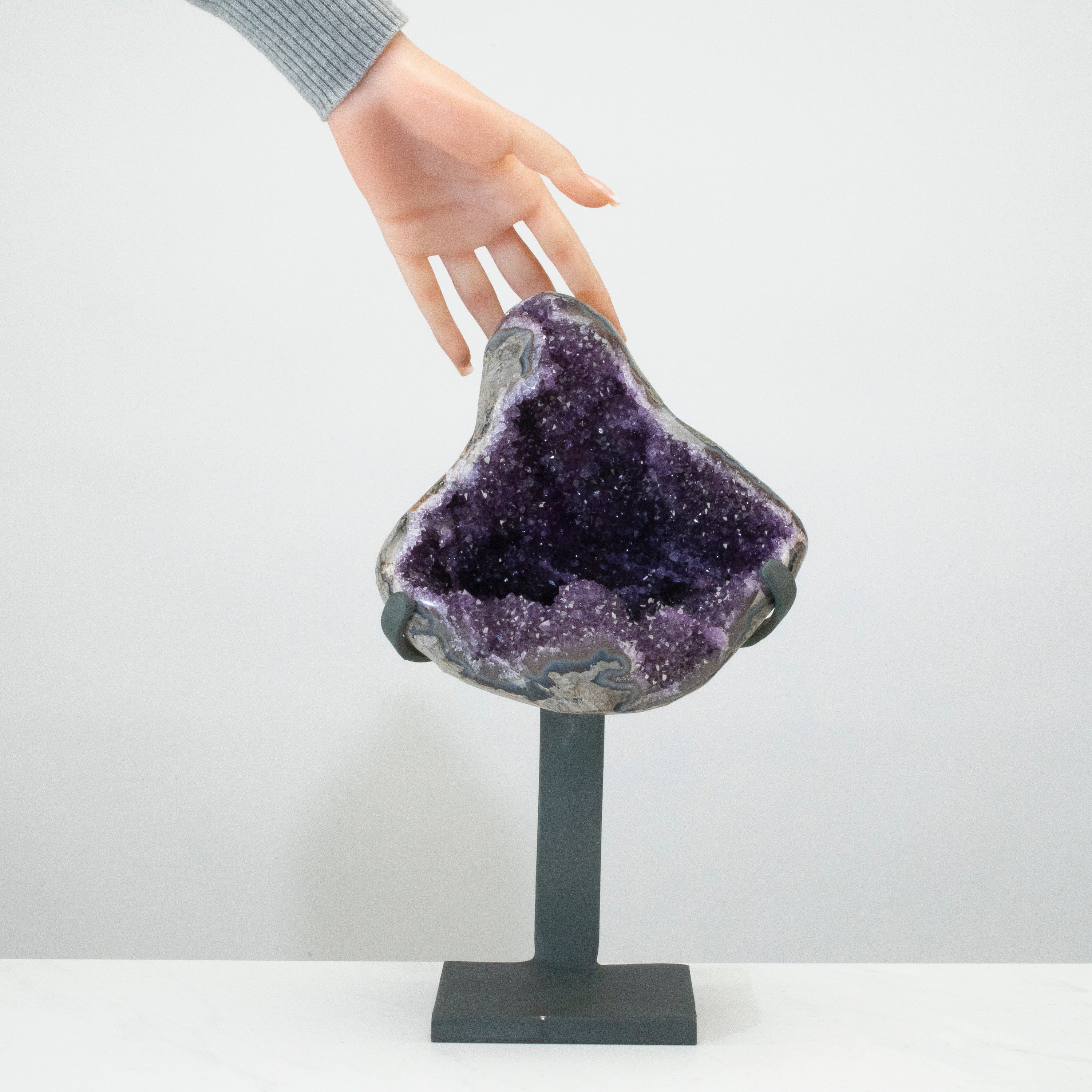 Kalifano Amethyst Uruguayan Amethyst Geode on Custom Stand - 13" / 11 lbs (Good Quality) UAG2000-C