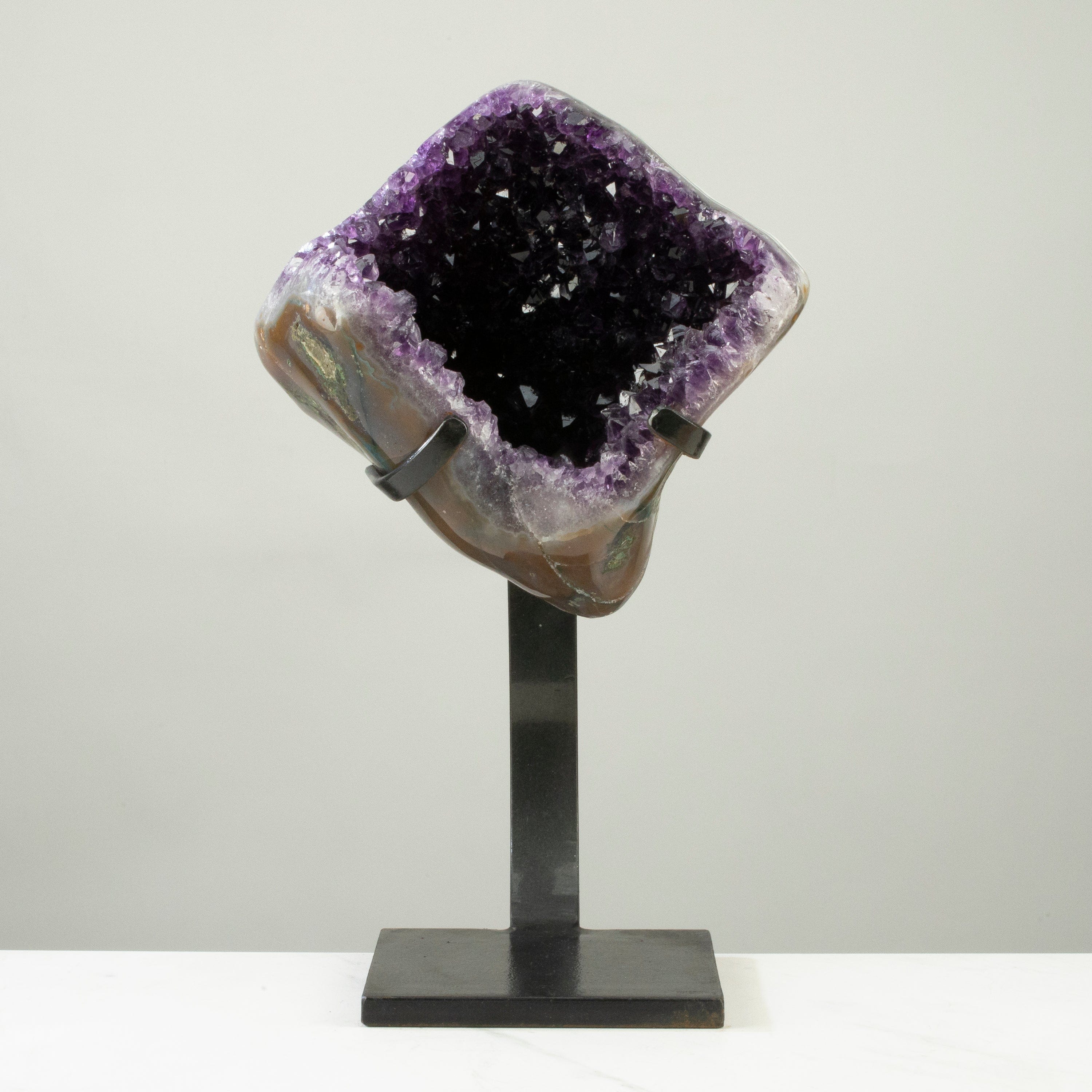 Kalifano Amethyst Uruguayan Amethyst Geode on Custom Stand - 16" / 14 lbs UAG6800.010