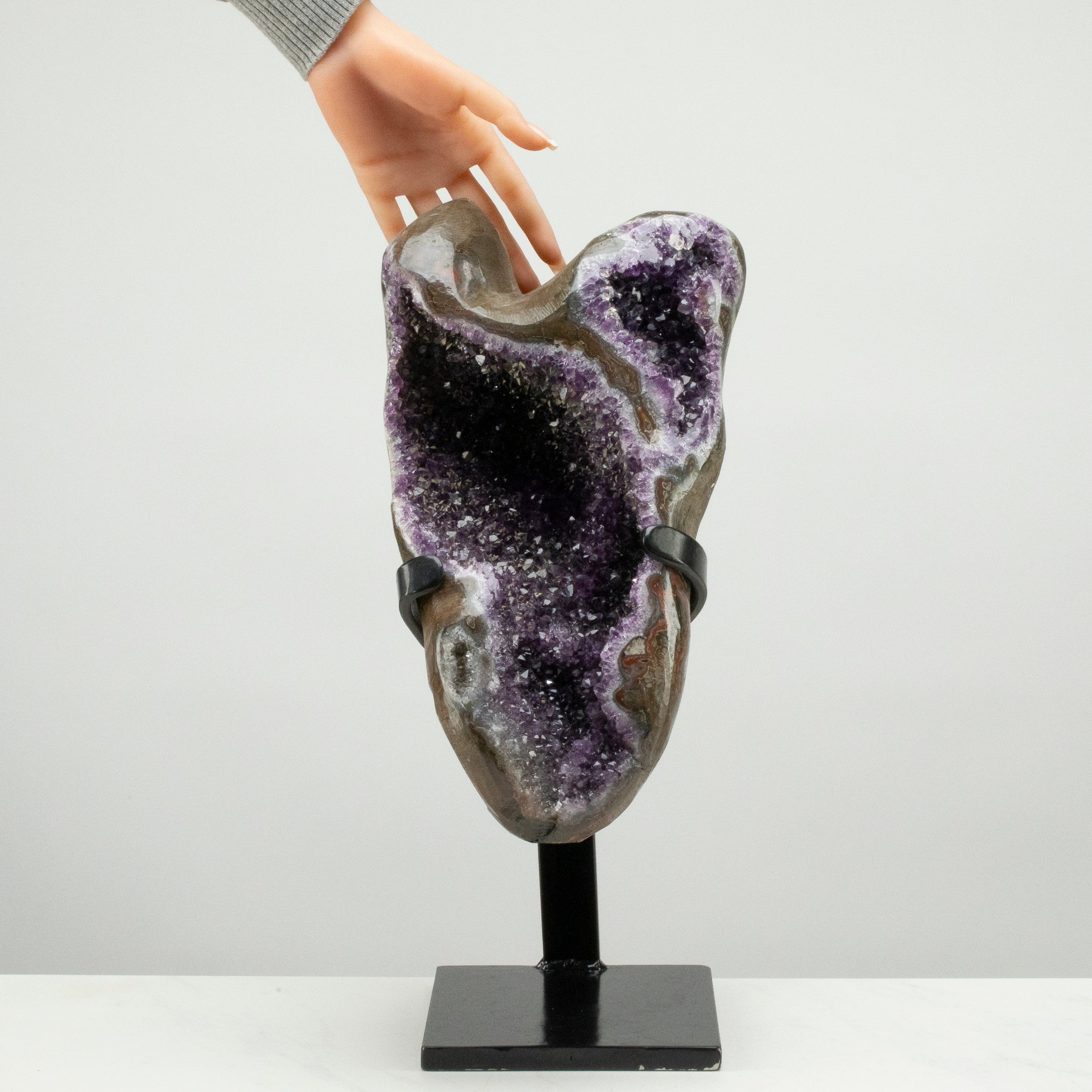 Kalifano Amethyst Uruguayan Amethyst Geode on Custom Stand - 17.5" / 24 lbs UAG6400.005