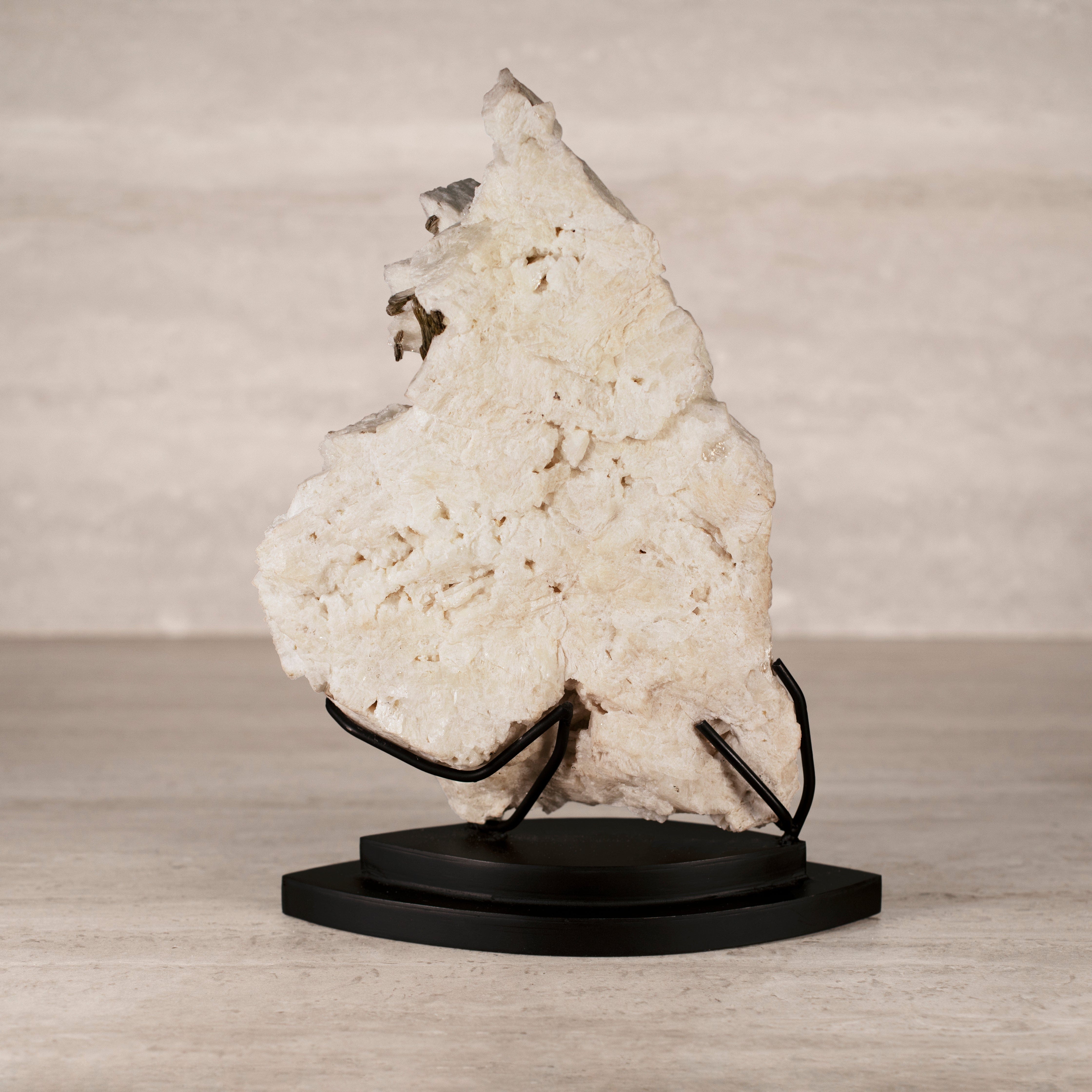 KALIFANO Apophyllite & Mica Natural Brazilian Apophyllite, Mica, and Black Tourmaline on Custom Stand - 11.75" / 7 lbs APE12000.001