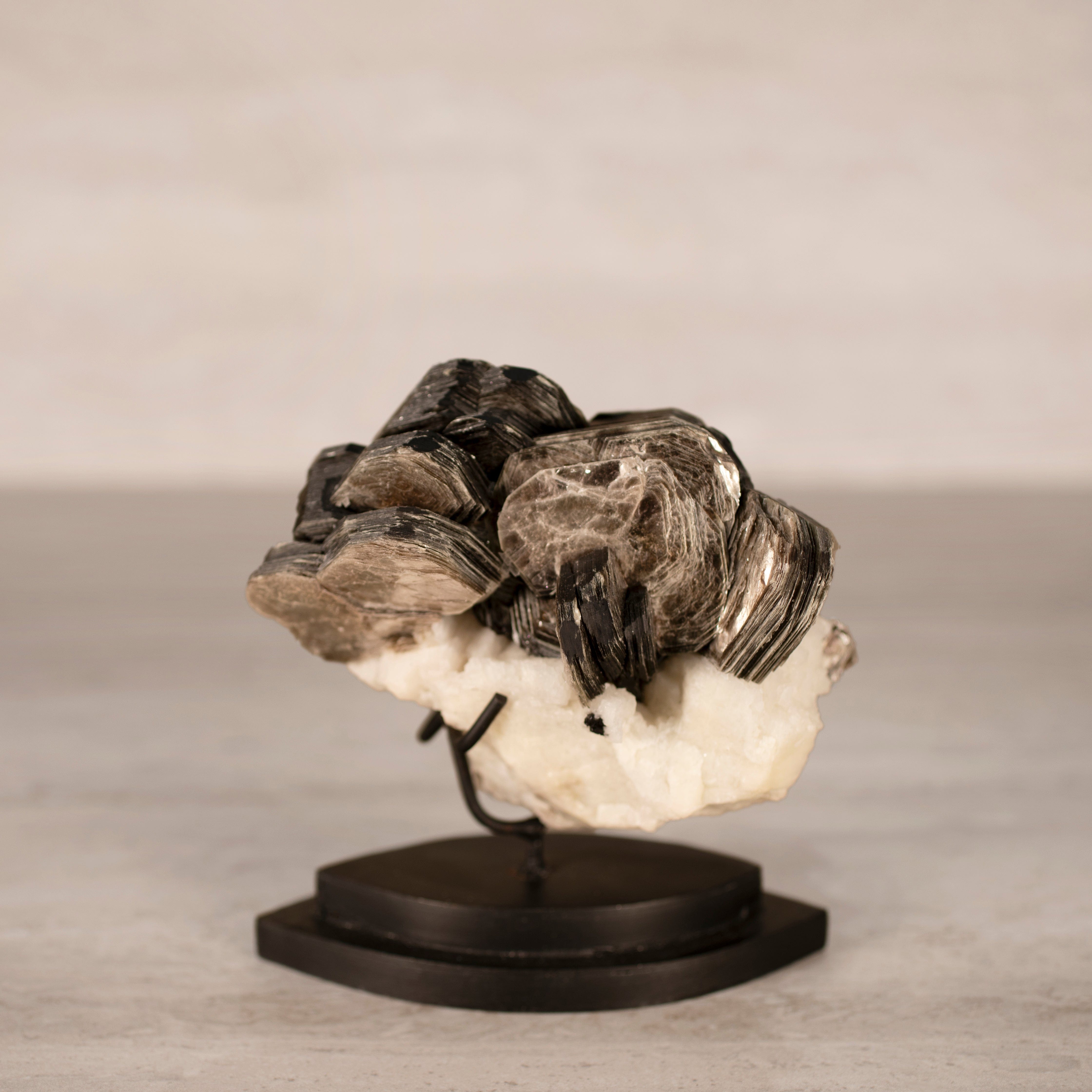KALIFANO Apophyllite & Mica Natural Brazilian Apophyllite & Mica on Custom Stand - 6" / 3 lbs APE11000.002