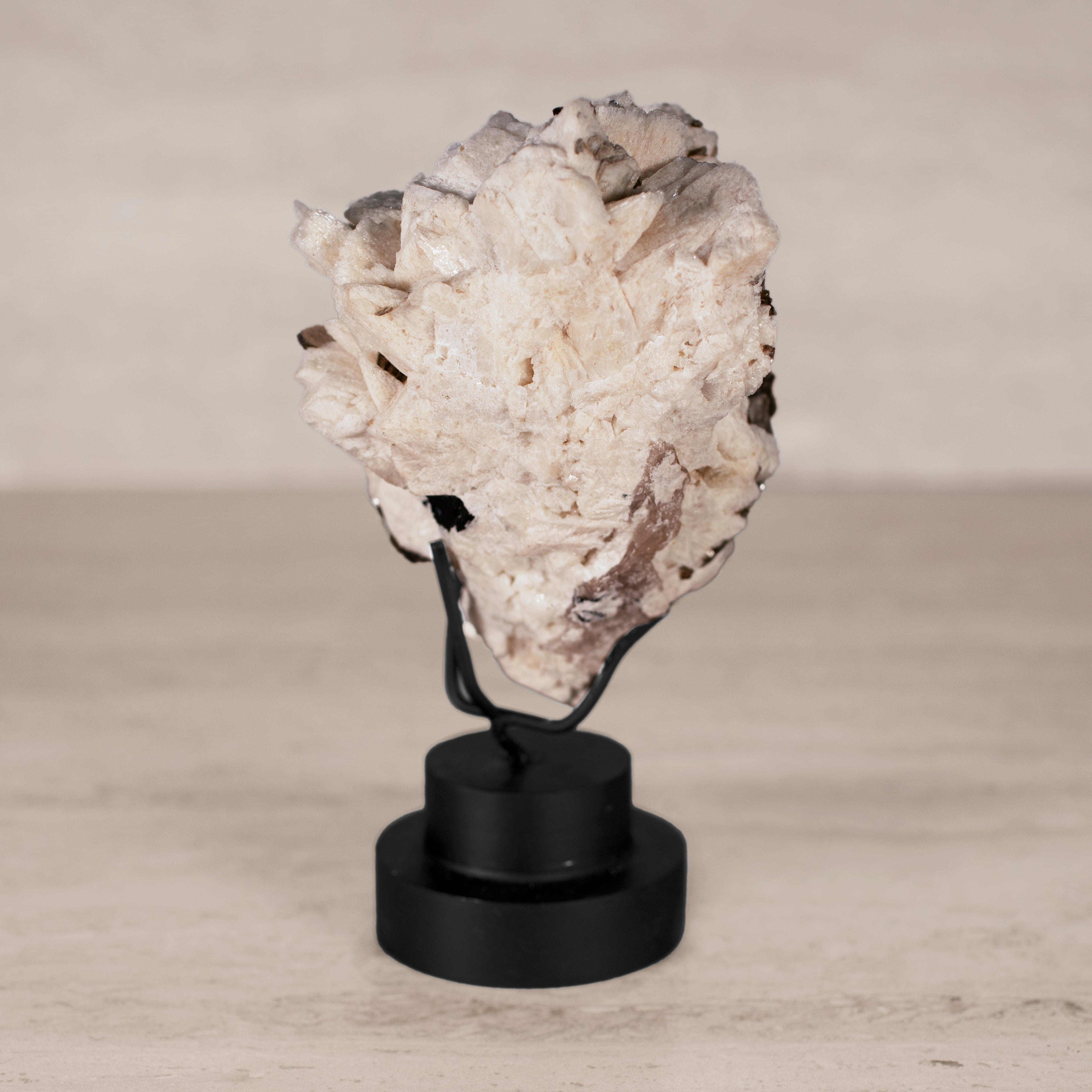 KALIFANO Apophyllite & Mica Natural Brazilian Apophyllite & Mica on Custom Stand - 8.25" / 1,220 g APE7000.002