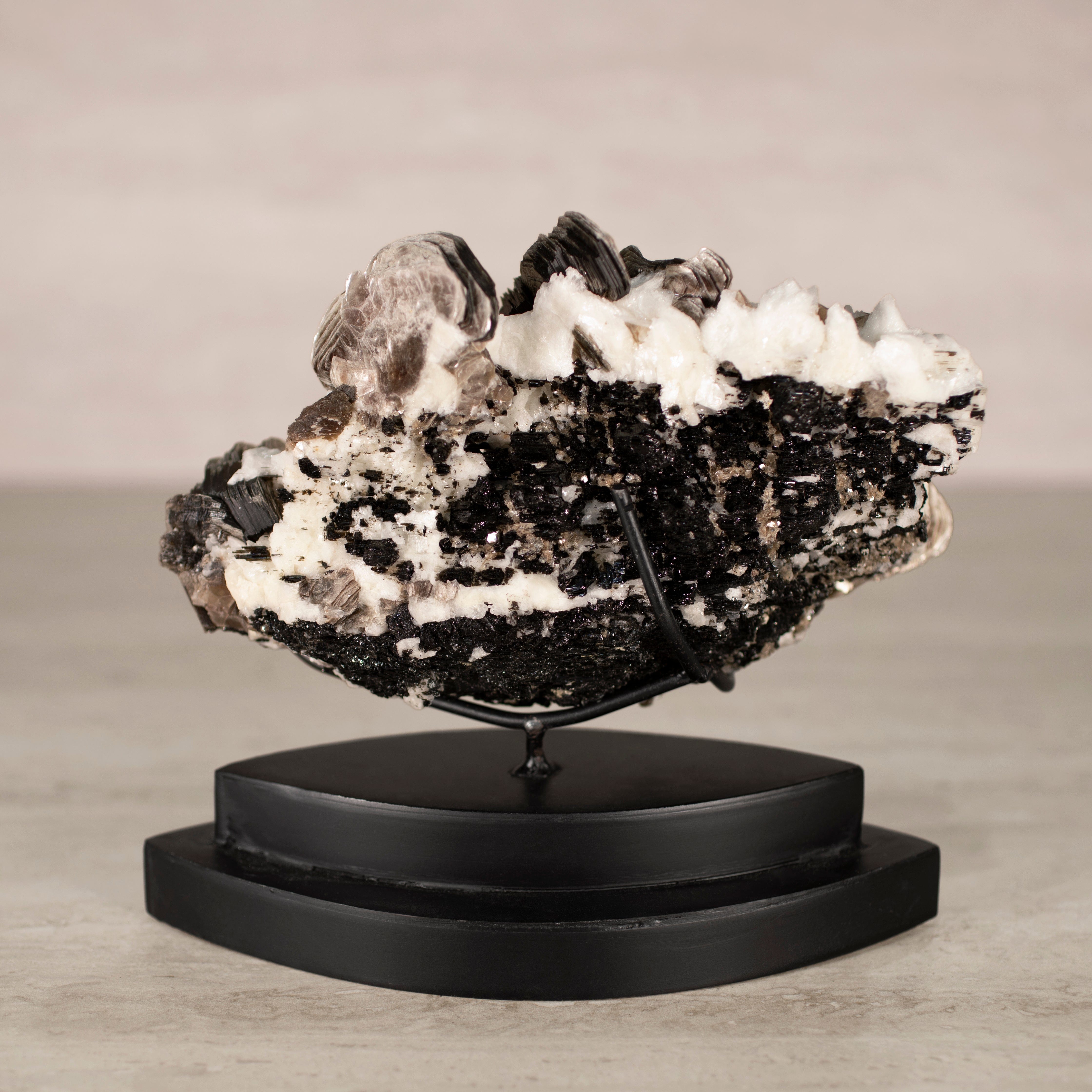 KALIFANO Apophyllite & Mica Natural Brazilian Apophyllite & Mica on Custom Stand - 8" / 4 lbs APE17000.001