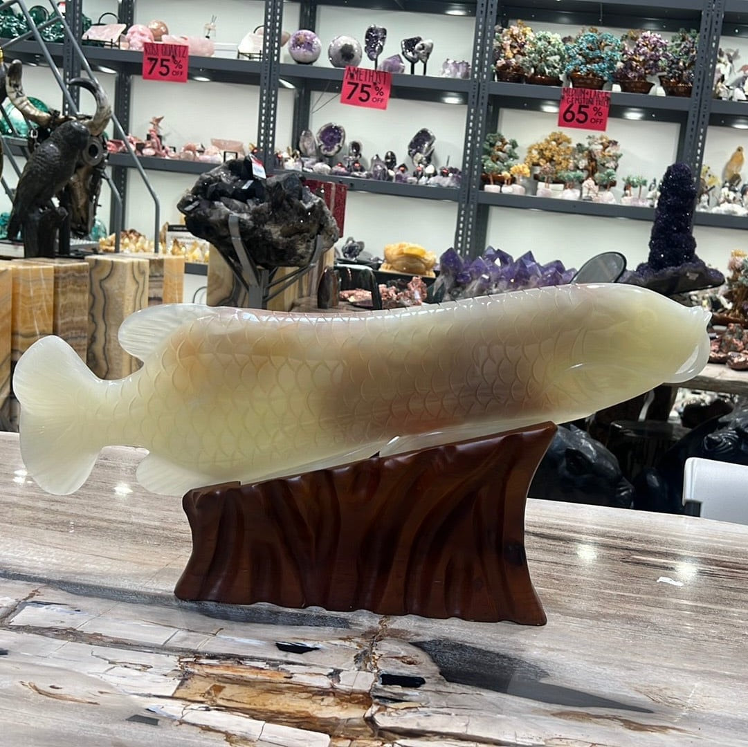 Kalifano Crystal Carving Beautiful Fish Crystal Carving - A Symbol of Abundance and Prosperity CV4800-FIS