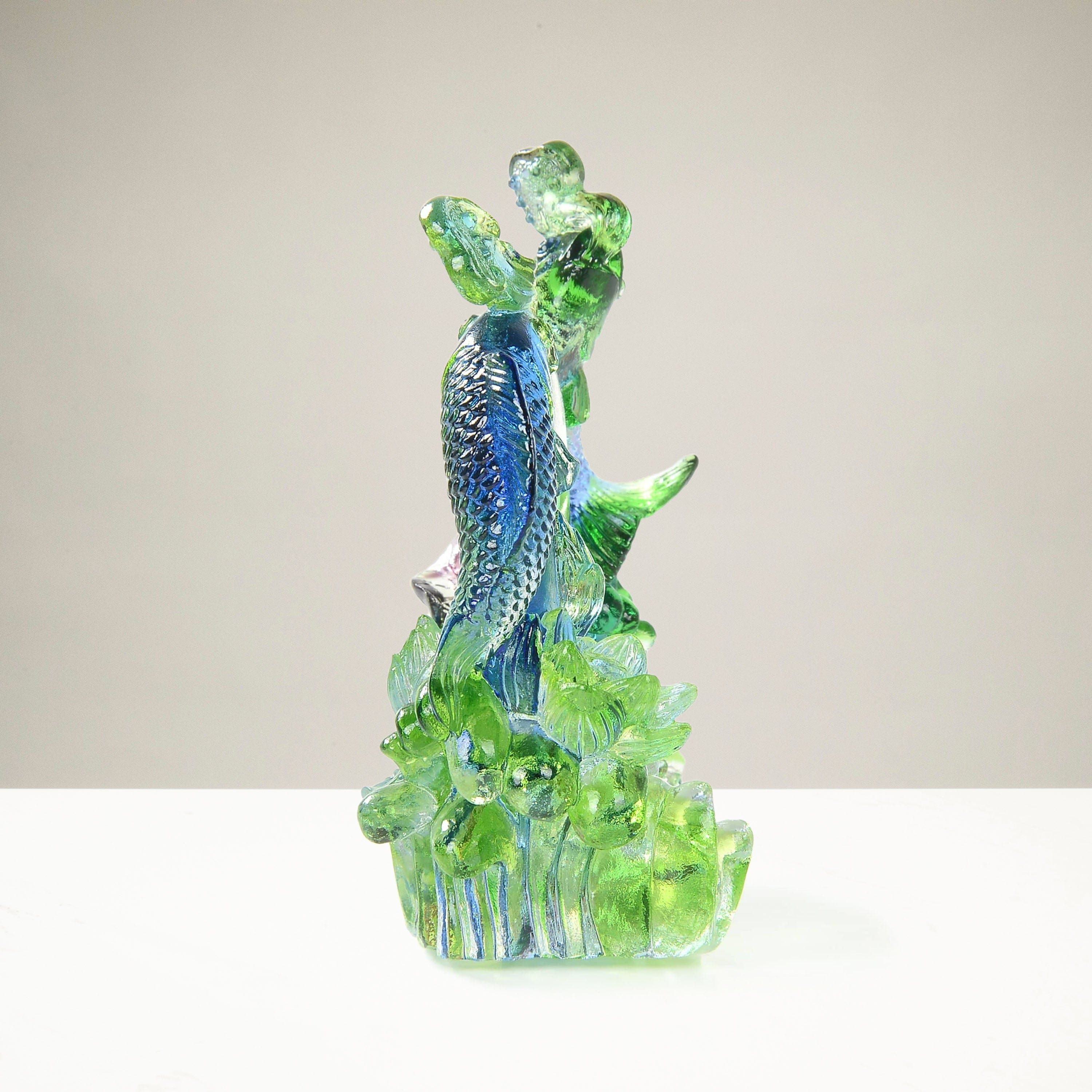 Kalifano Crystal Carving Beautiful Fish Stream of Life Crystal Carving - A Symbol of Abundance and Prosperity CR260-FIS