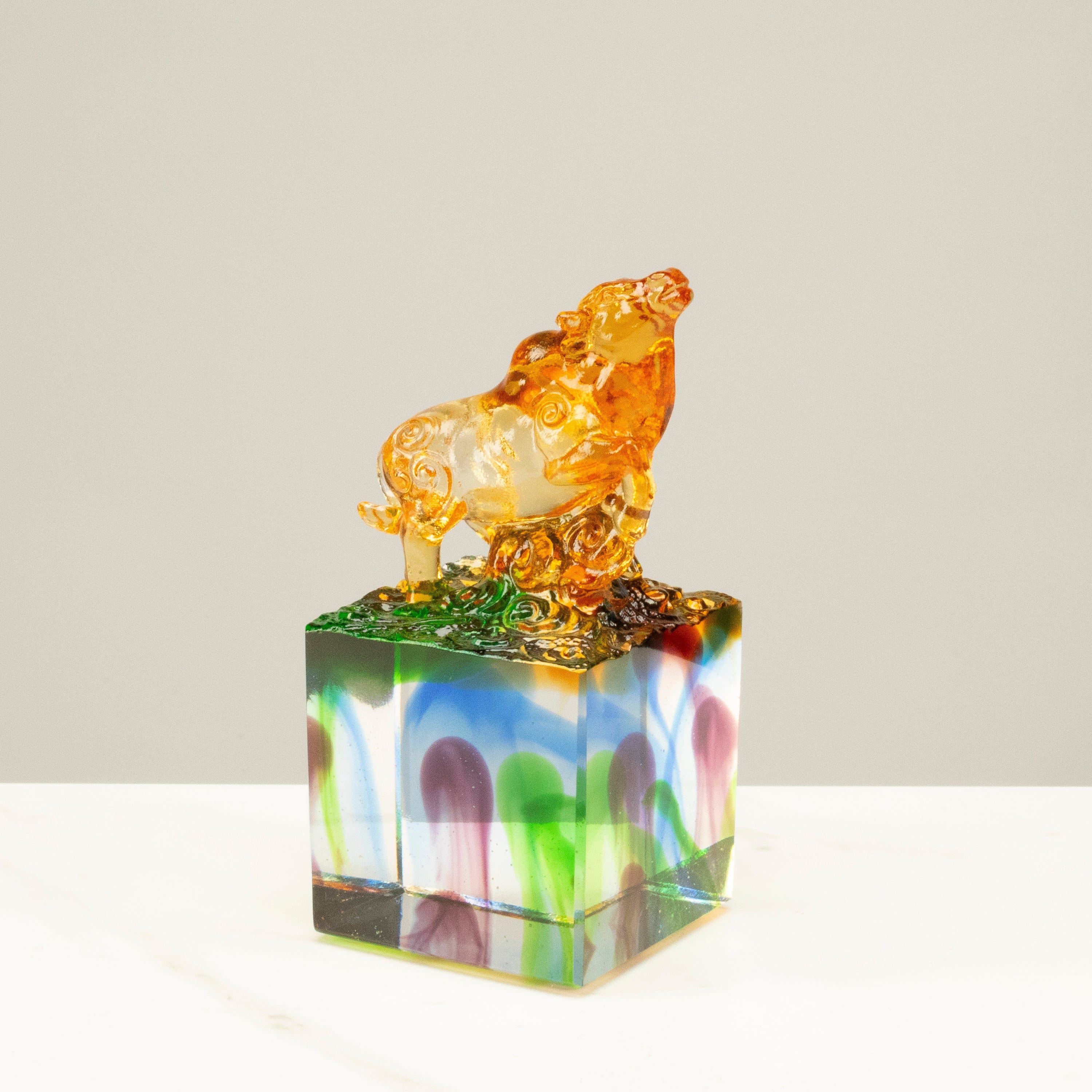 Kalifano Crystal Carving Strong Ox Crystal Carving - A Symbol of Determination and Persistence CRZ120-BUL
