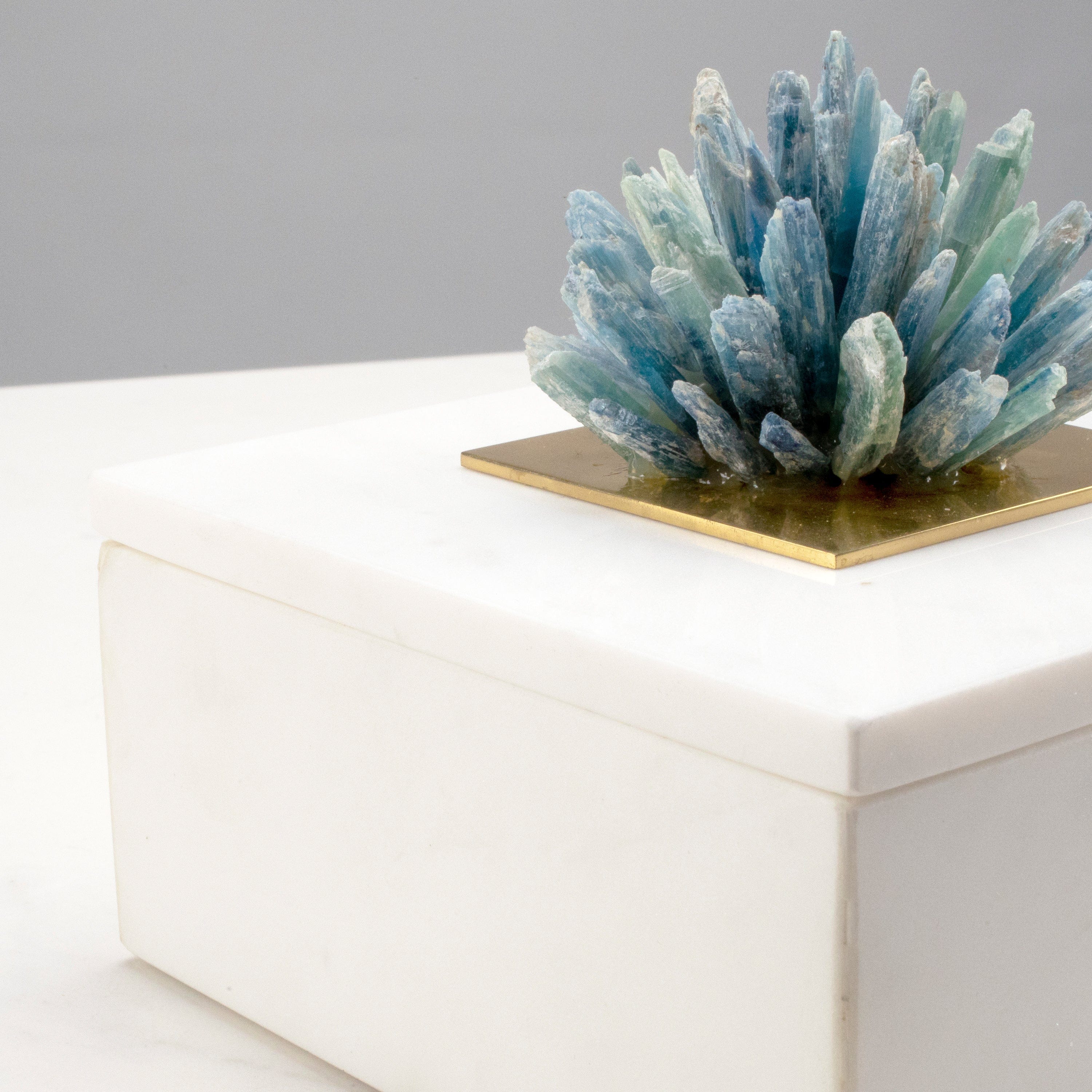 KALIFANO Crystal Home Decor Marble & Kyanite Cluster Jewlery Box HG1178B-KY