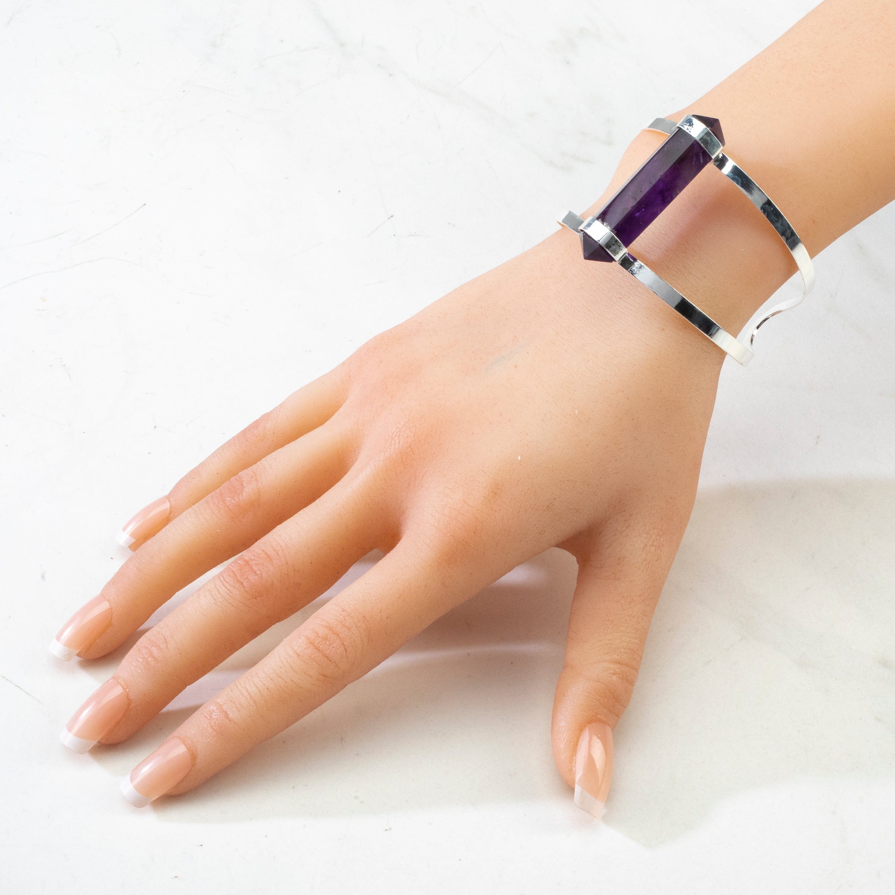 Kalifano Crystal Jewelry Double Terminated Amethyst Cuff Bracelet CJB-1017S-AM