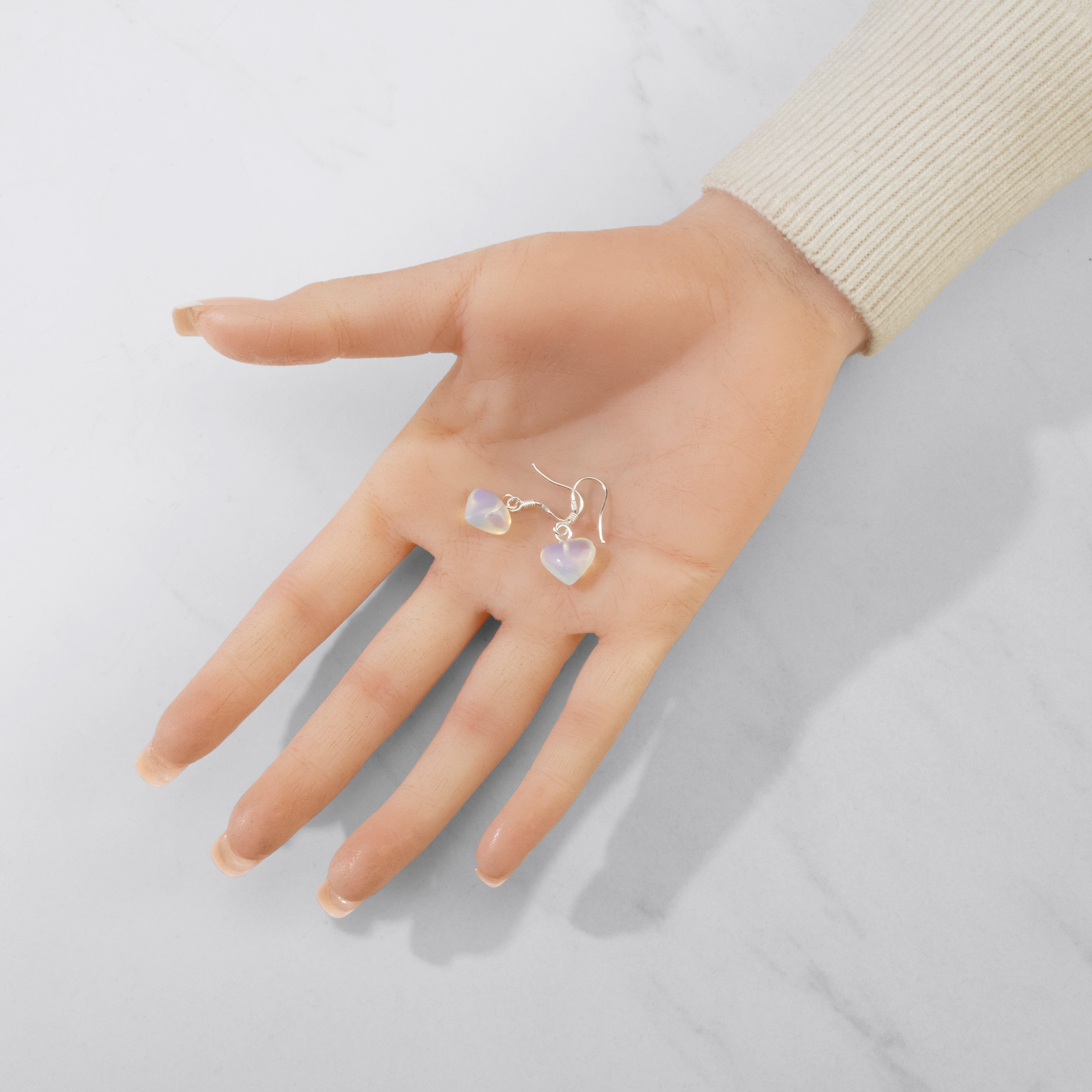 KALIFANO Crystal Jewelry Moonstone Heart Sterling Silver Earrings CJE-SILV-MSHEART