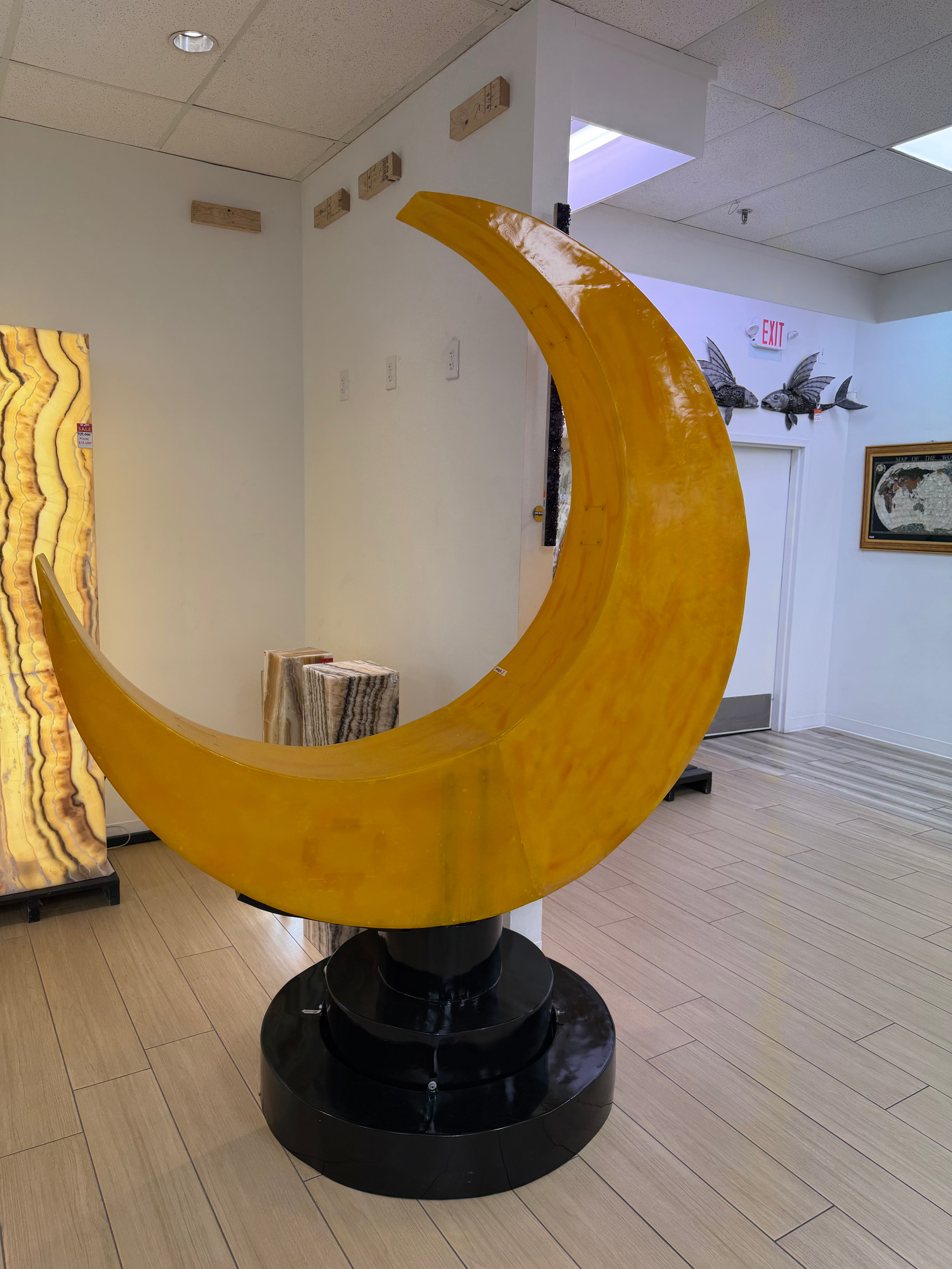 KALIFANO Fiberglass Crescent Moon MOON-FGLASS