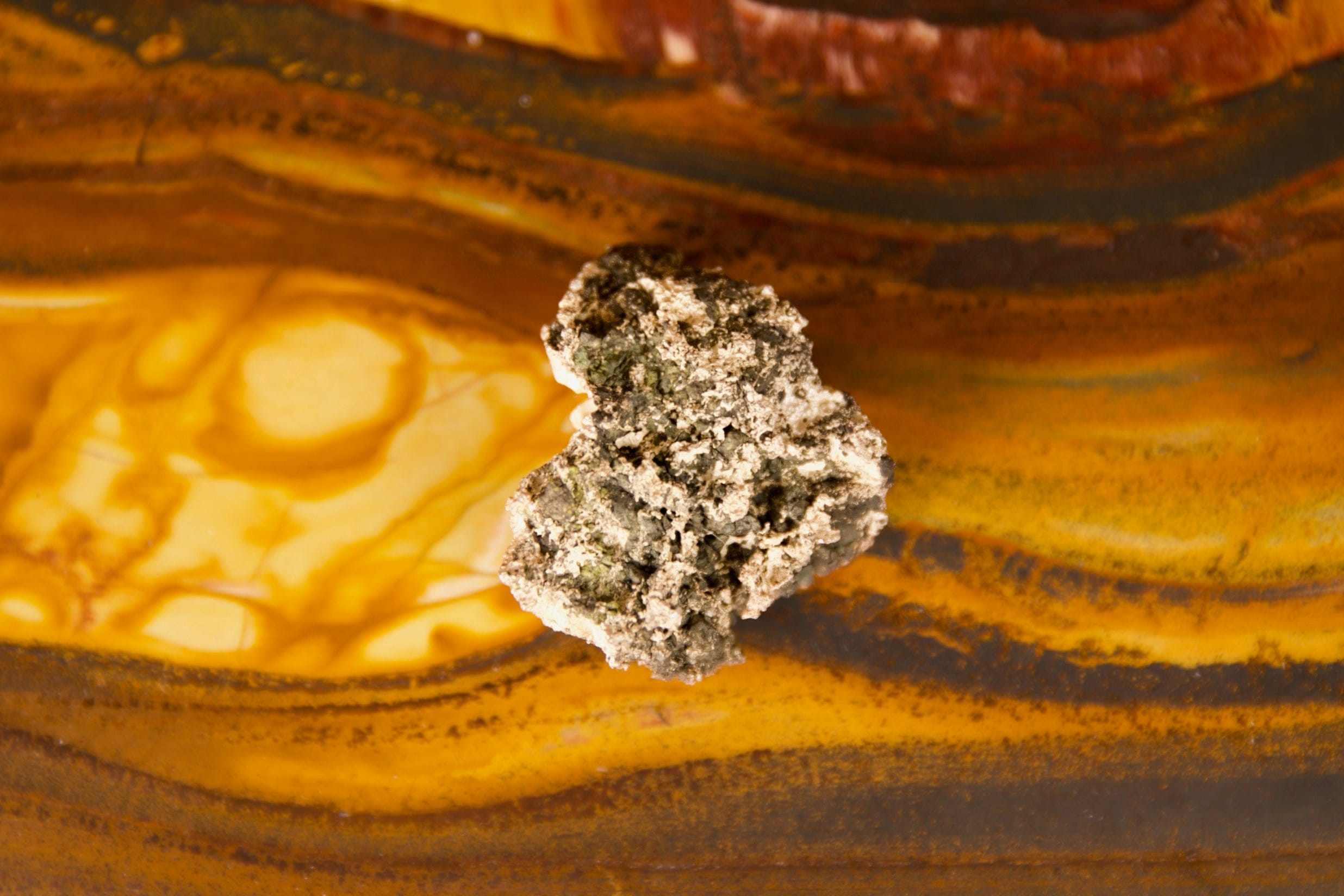 Kalifano Fossils & Minerals Silver Crystal Half-Breed Specimen 53.8g from Michigan SCHB54.001