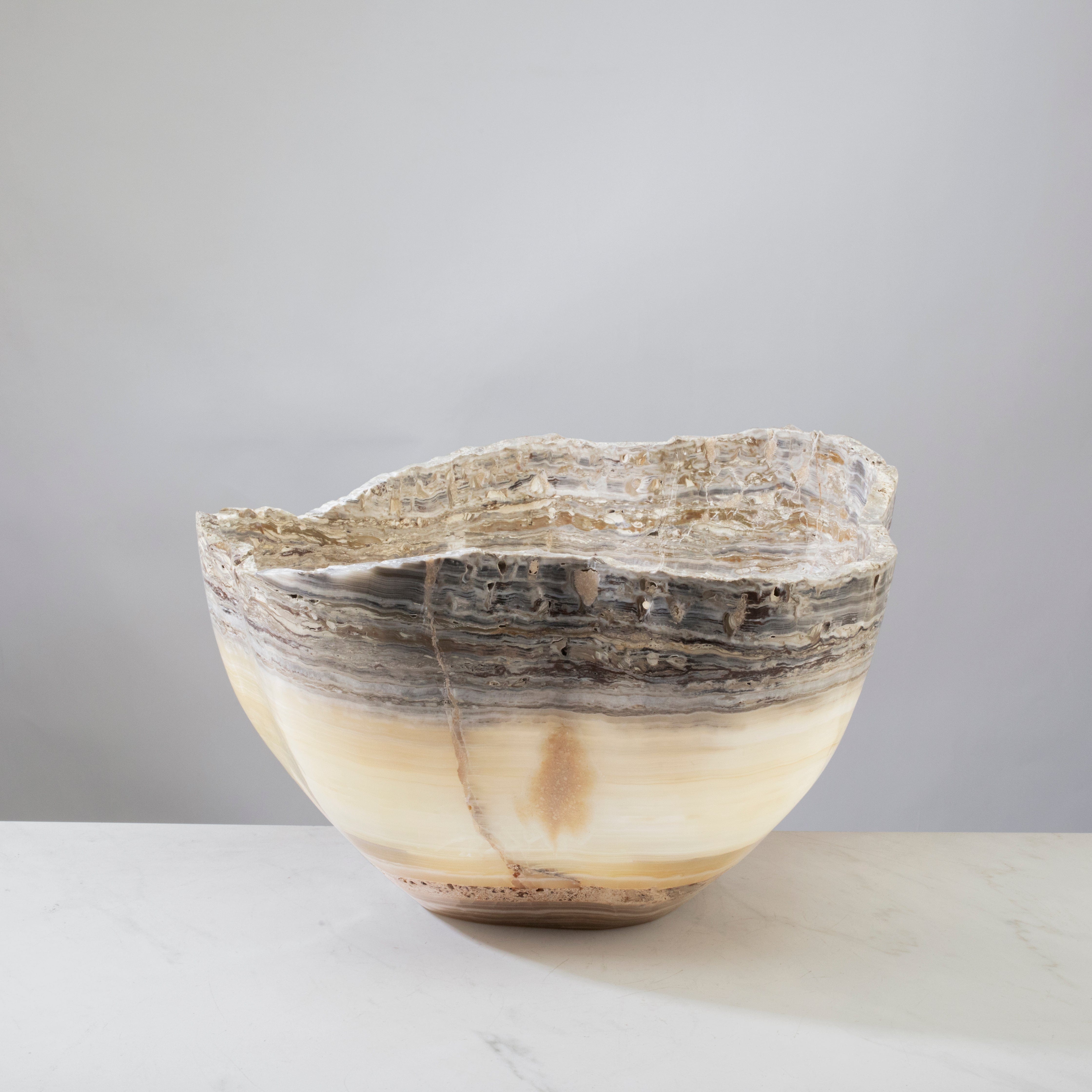 Kalifano Gemstone Bowl Grey Onyx Bowl - 17 in BOX9600.004