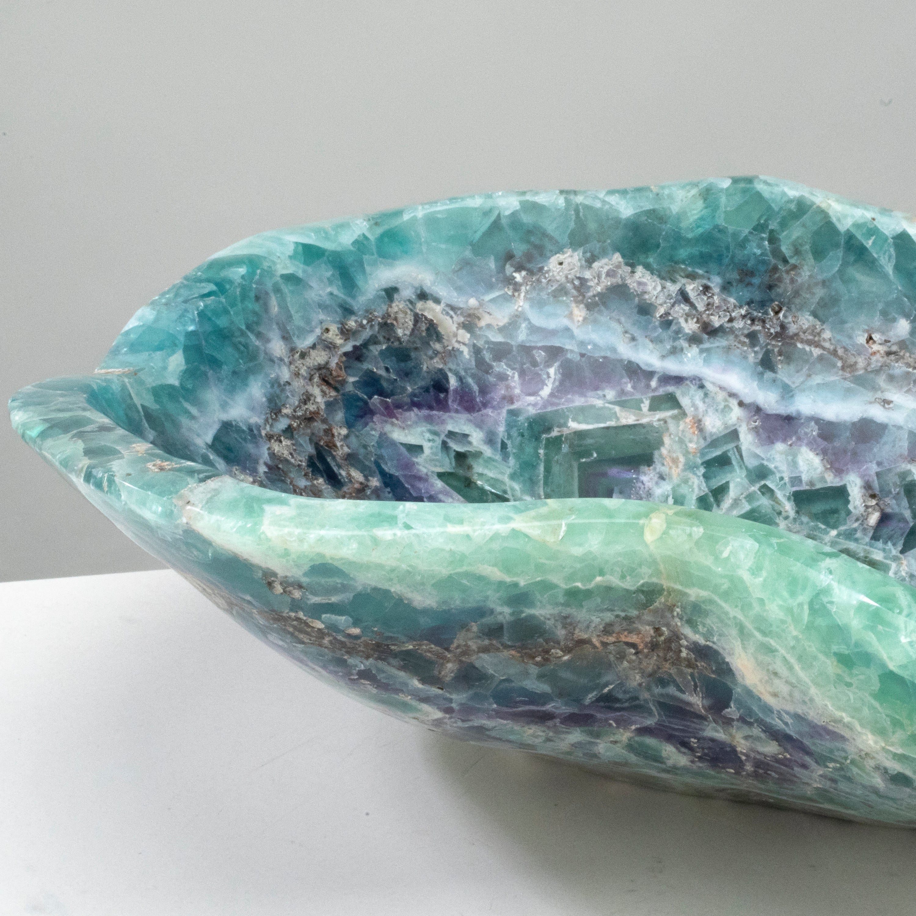 KALIFANO Gemstone Bowls Natural Blue / Green Fluorite Bowl 13" BFL7600.001