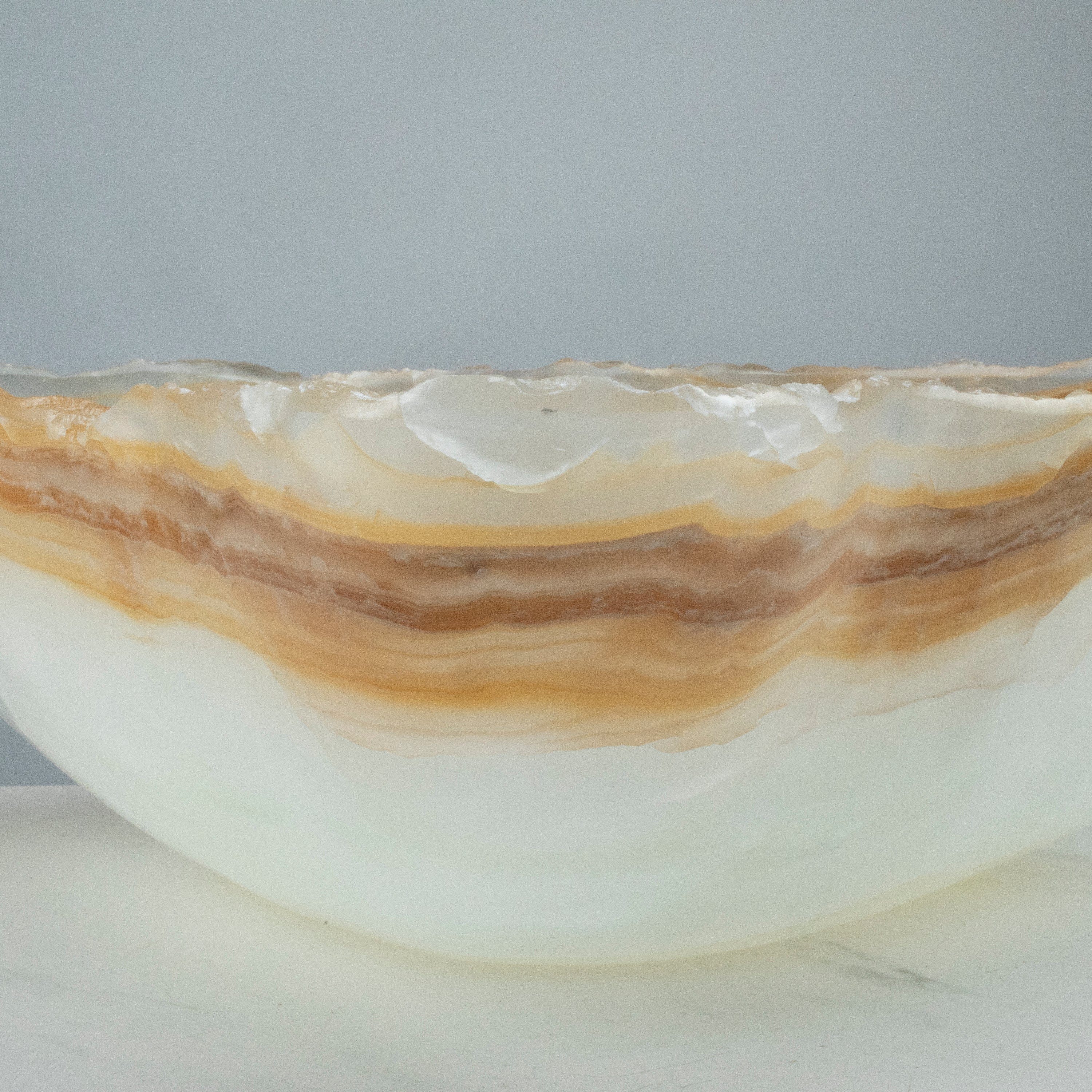 KALIFANO Gemstone Bowls White and Honey Onyx Bowl 20" BOX11000.006