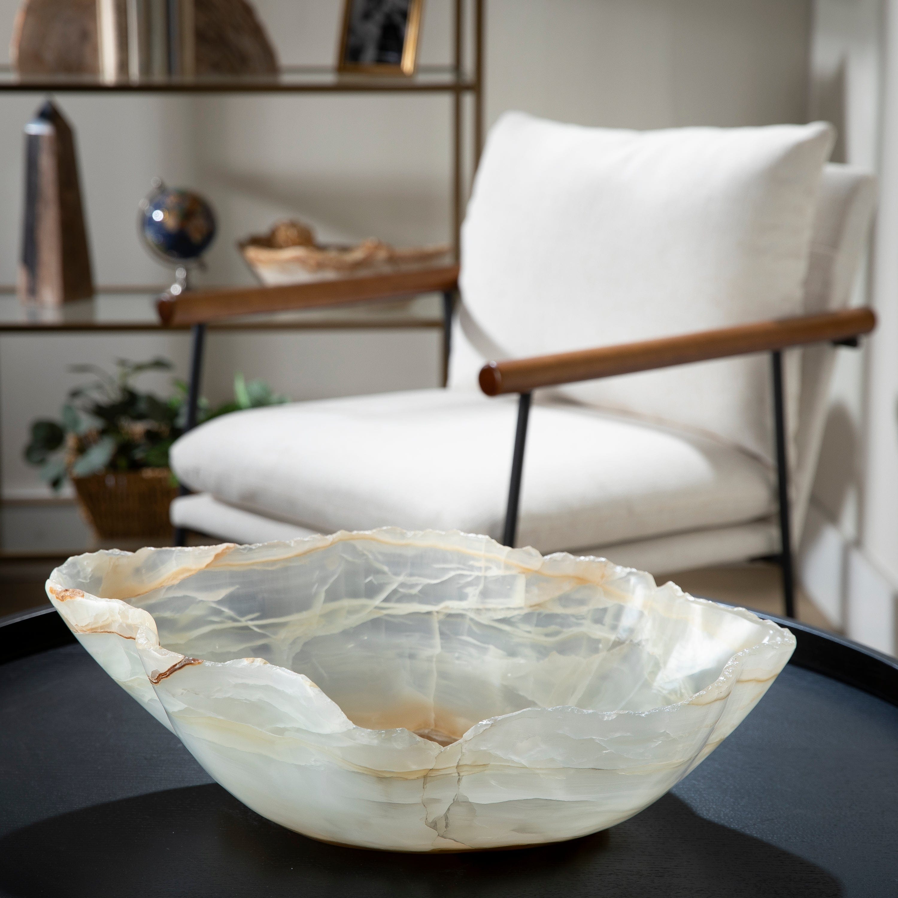 KALIFANO Gemstone Bowls White Onyx Bowl 22" BOX11000.007