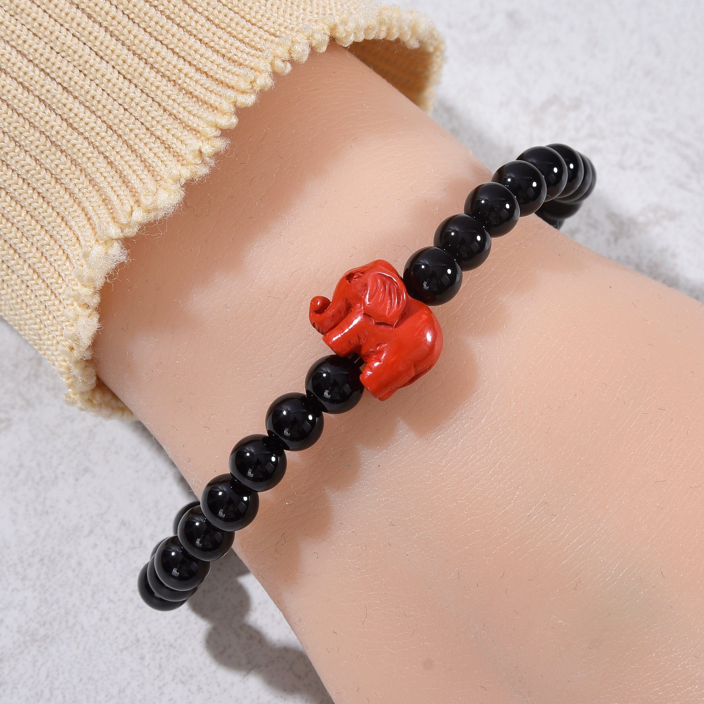 Kalifano Gemstone Bracelets Black Agate 6mm Elastic Gemstone Bracelet with Cinnabar Elephant
