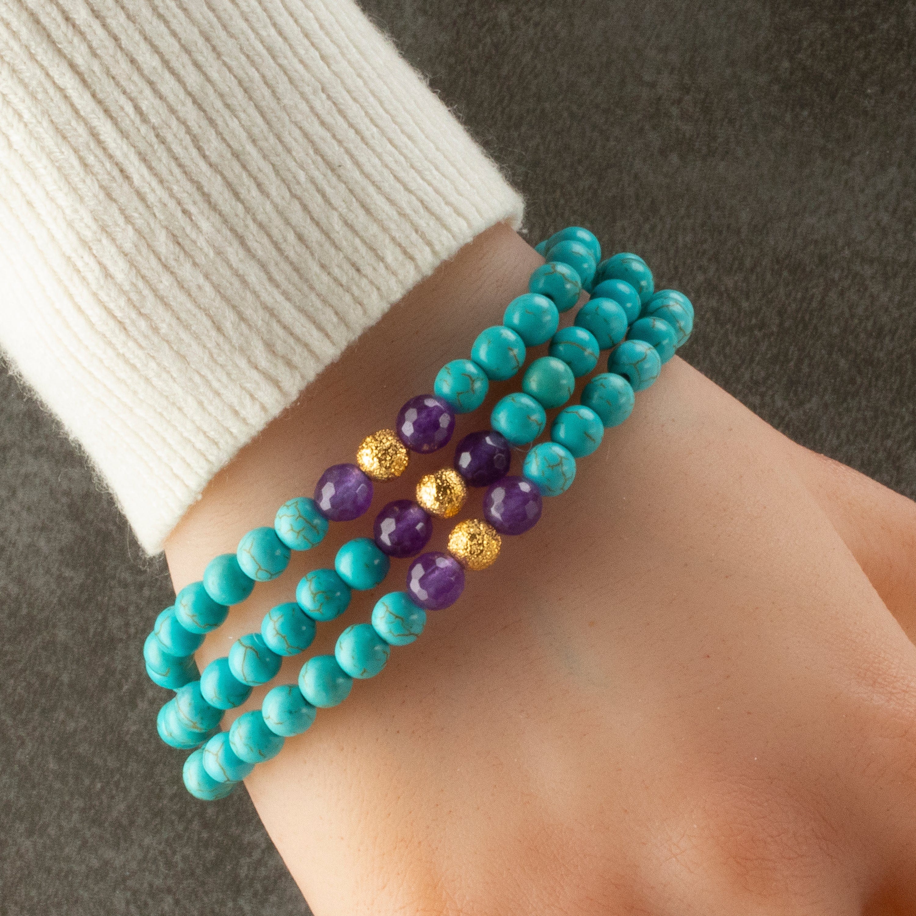 Kalifano Gemstone Bracelets Howlite Turquoise 6mm Beads with Amethyst & Gold Accent Beads Triple Wrap Gemstone Elastic Bracelet WHITE-BGI3-082