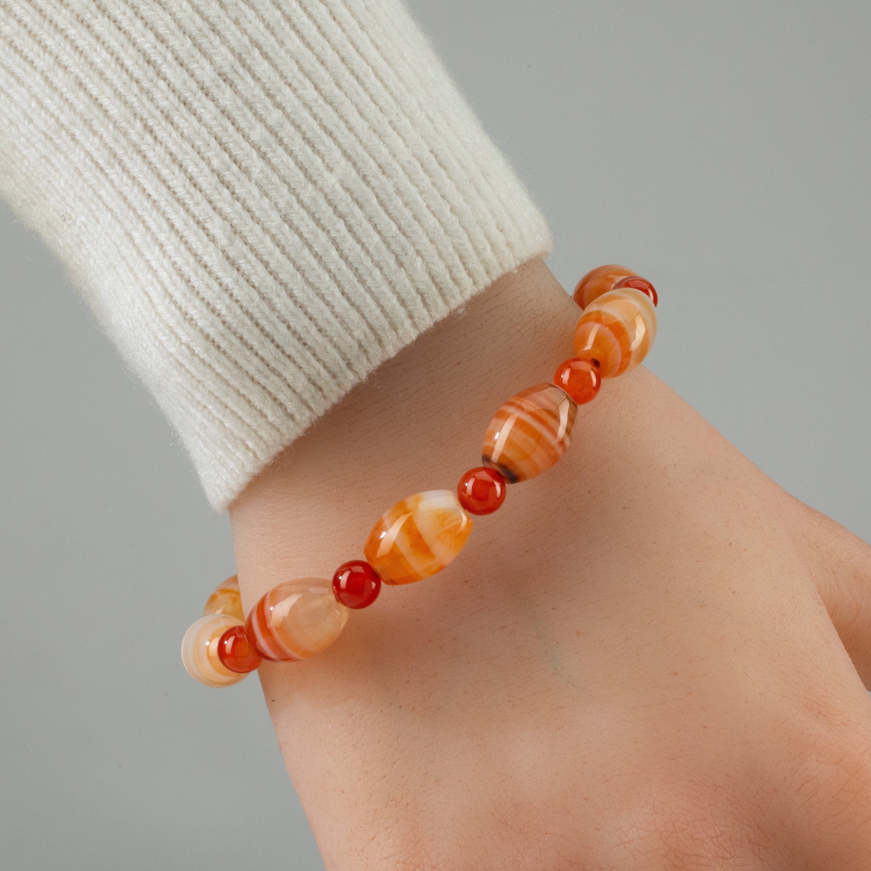 Kalifano Gemstone Bracelets Polished Banded Carnelian Gemstone Elastic Bracelet RED-BGP-016