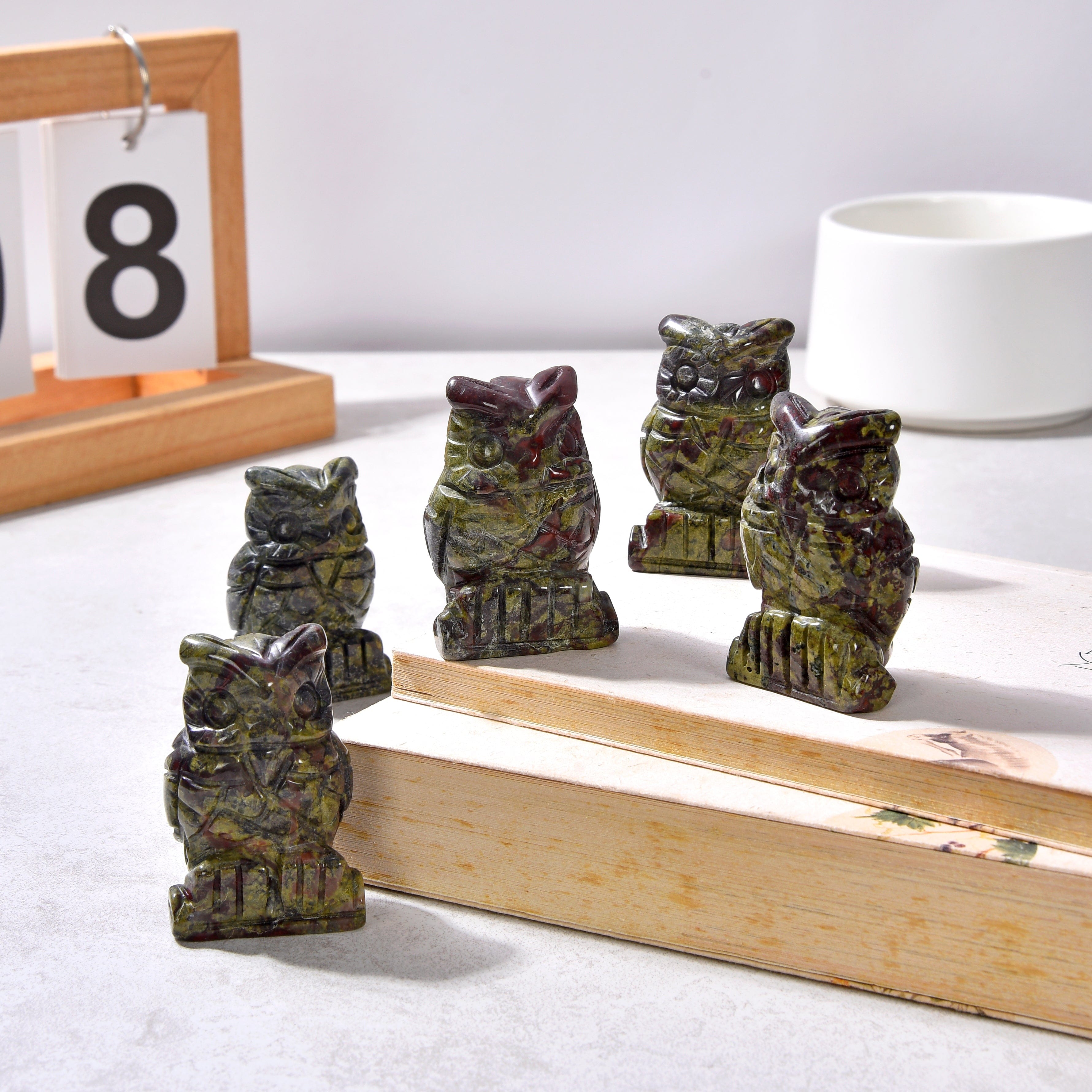 Kalifano Gemstone Carvings Bloodstone Owl 2'' Natural Gemstone Carving CV28-O-BS