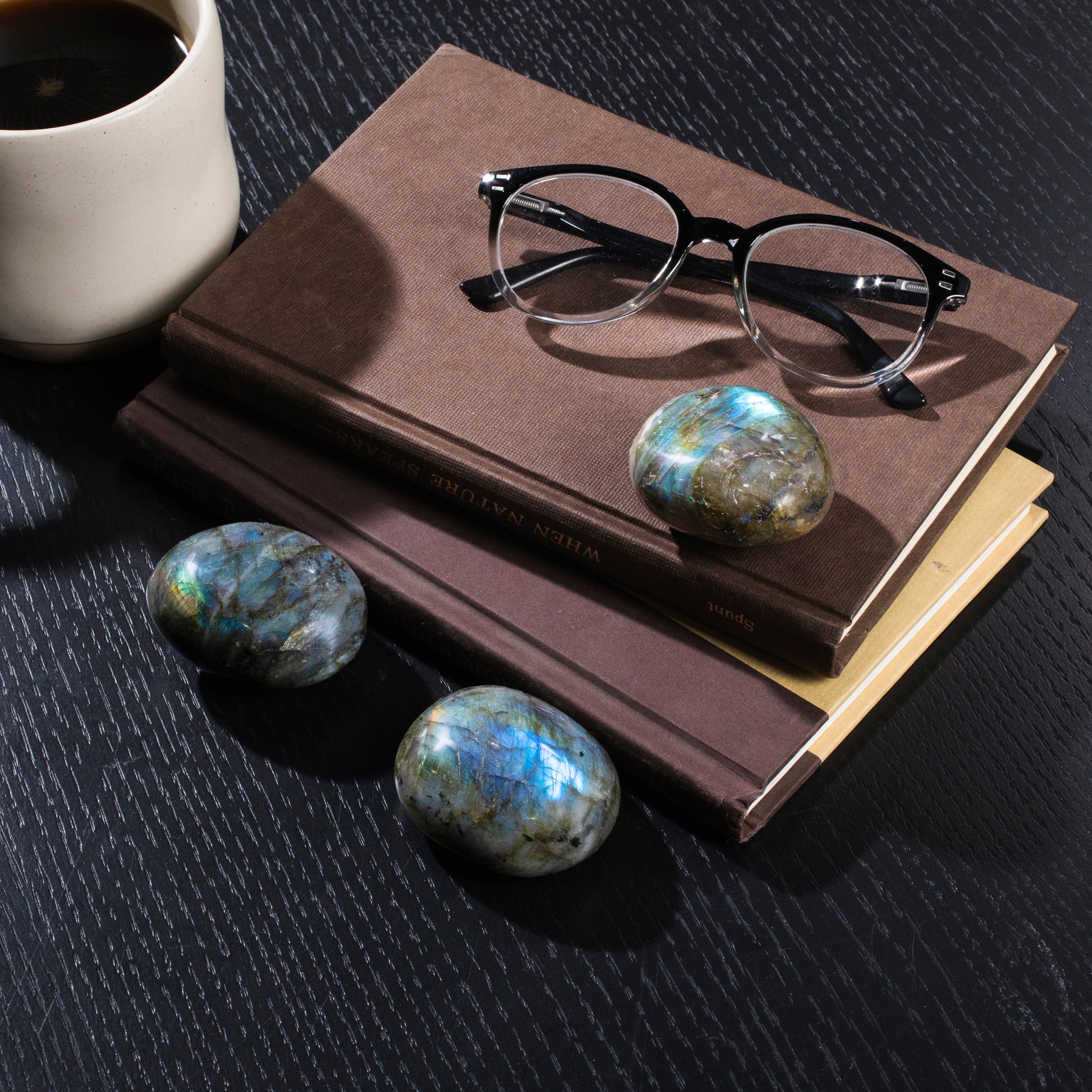 KALIFANO Gemstone Carvings Labradorite Palm Stone PS60-LB