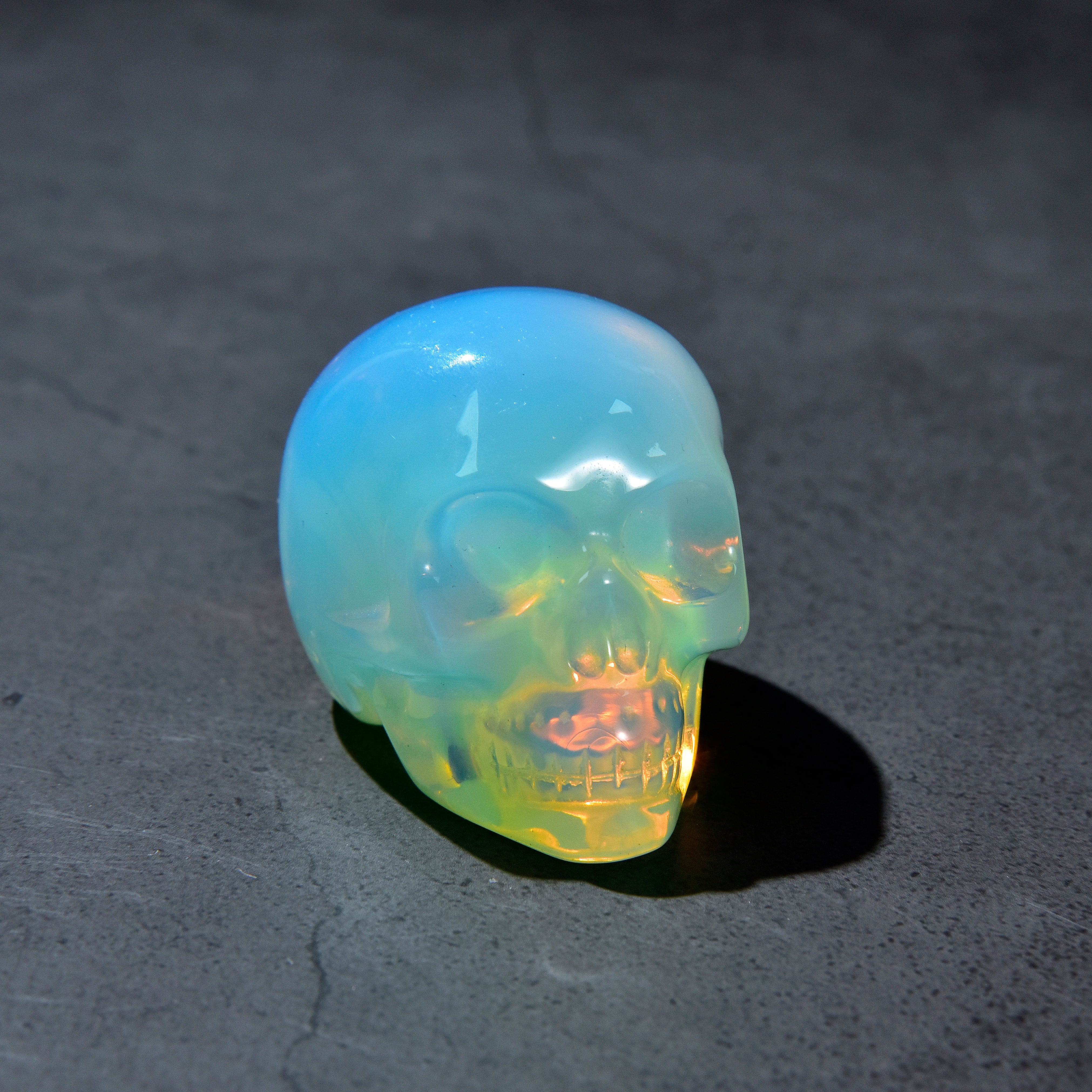 Kalifano Gemstone Carvings Moonstone Skull 2'' Carving CV29-SK-MS