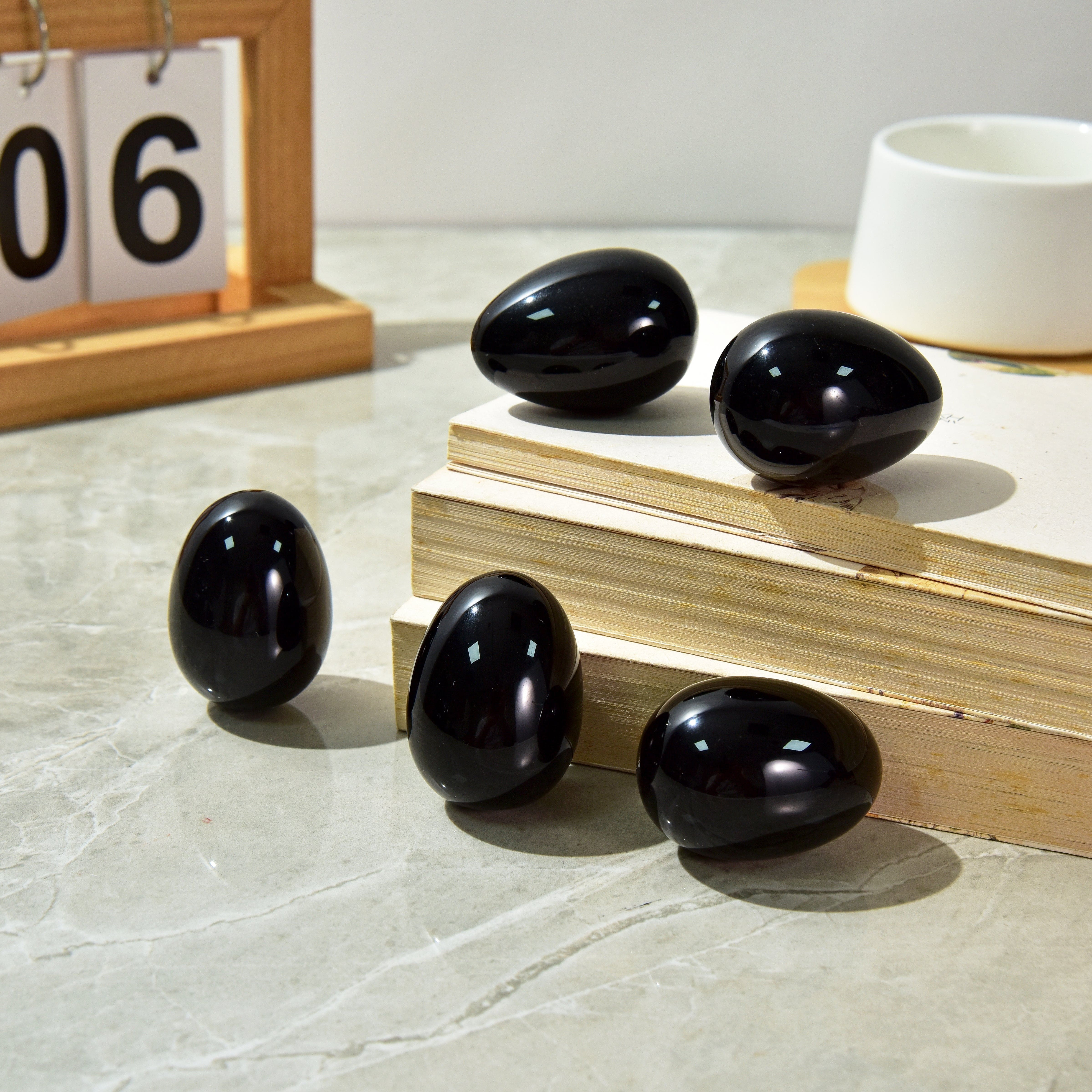 Kalifano Gemstone Carvings Obsidian 2" Egg Natural Gemstone Carving CV14-EG-OB