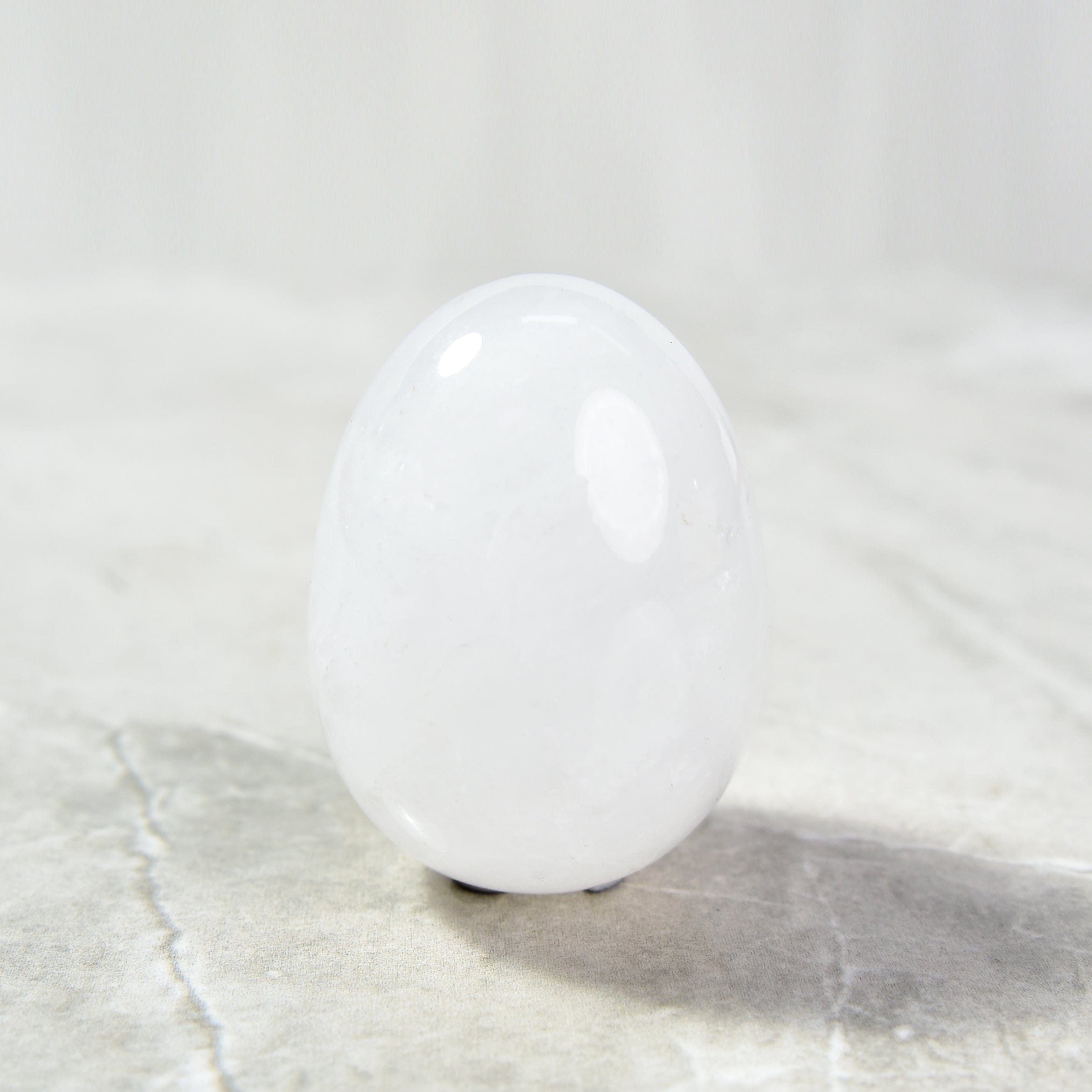 Kalifano Gemstone Carvings Quartz Egg Carving CV14-EG-QZ