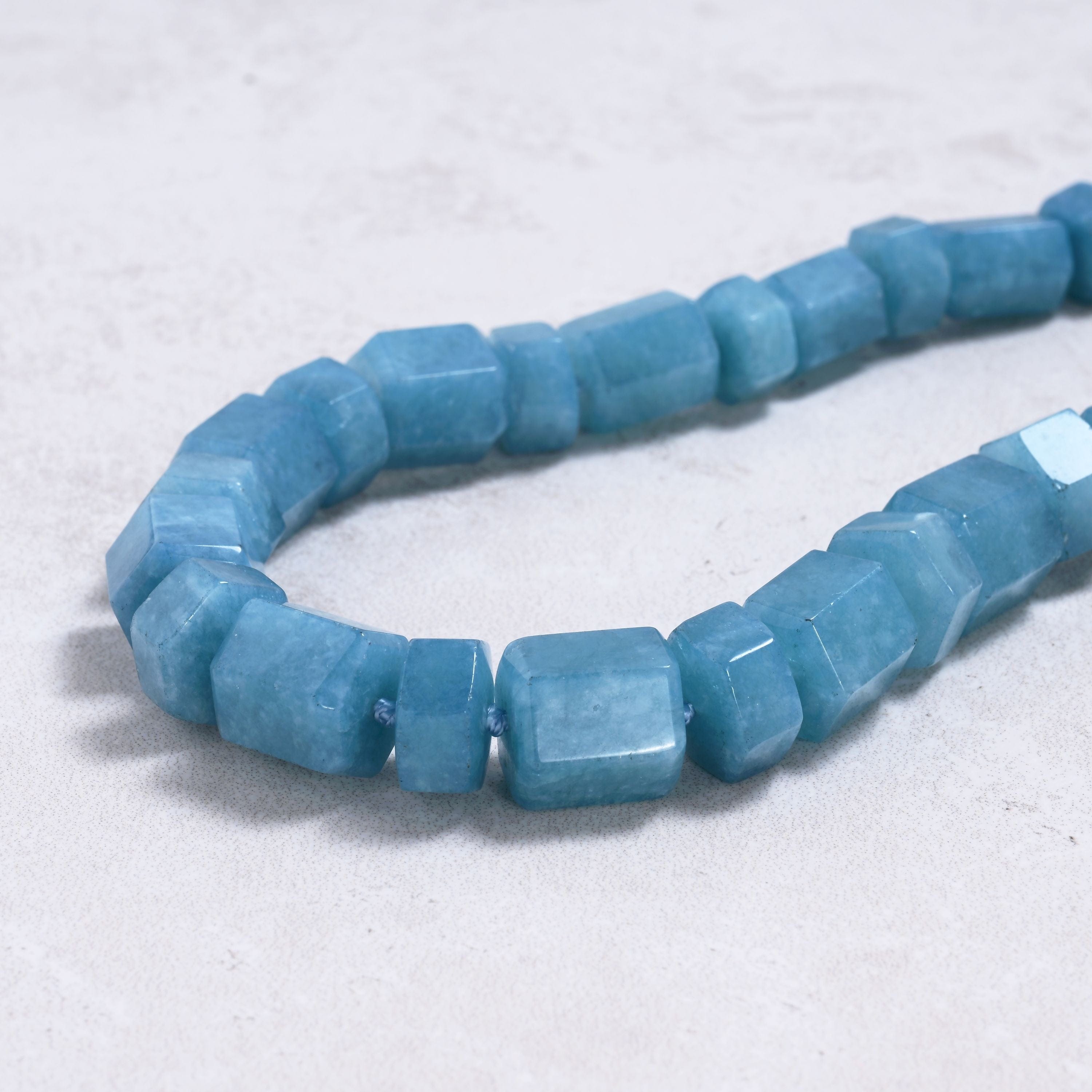Kalifano Gemstone Jewelry Aquamarine 10x14mm & 7x12mm Column Gemstone Necklace with Sterling Silver Clasp - 22" 9SN-AQ